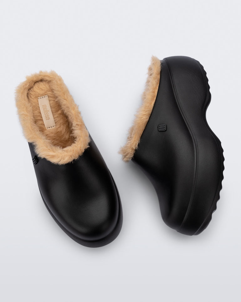 Free Clog Fluffy Platform - Black/Beige