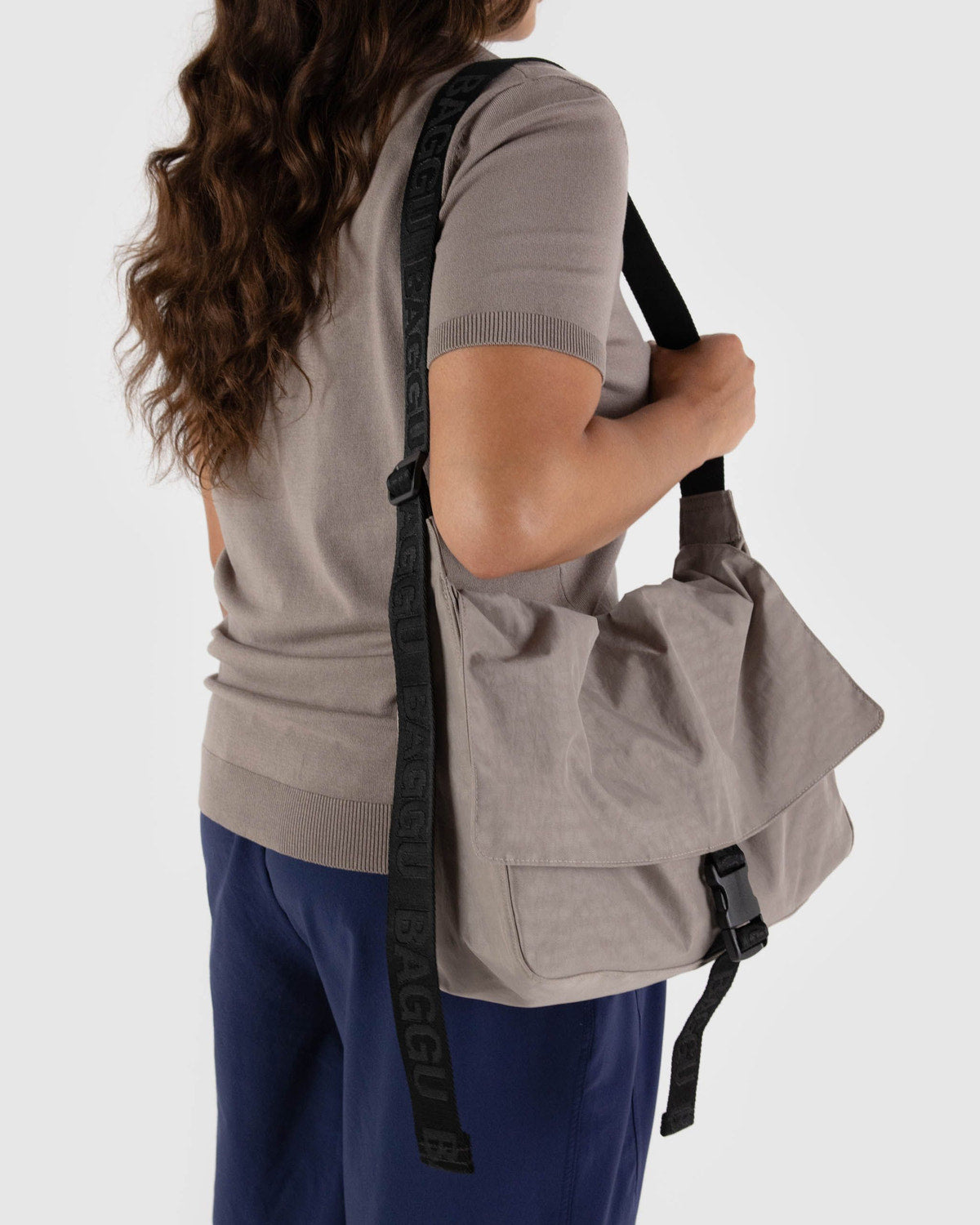 Baggu - Nylon Messenger Bag - Dove -