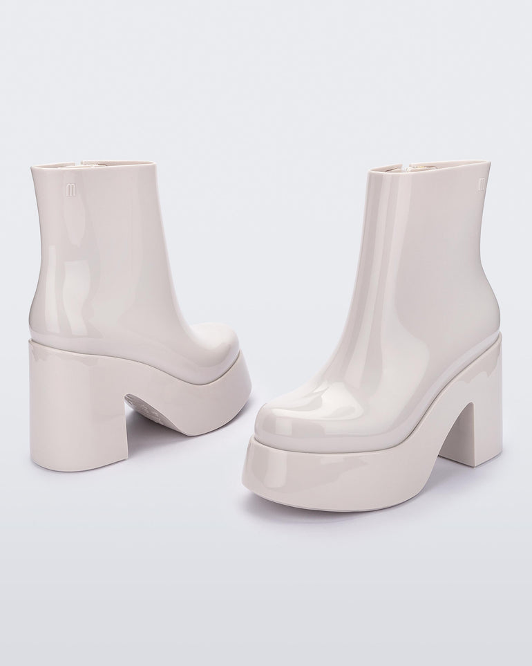 Nubia II - White