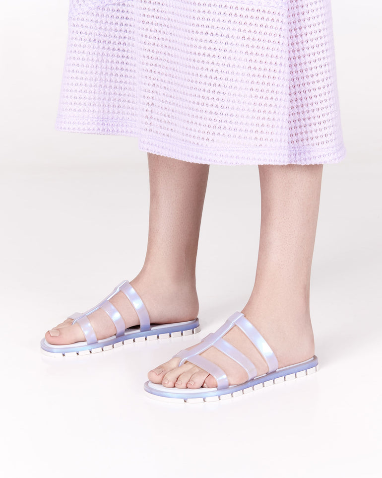 Path Slide - Blue/White
