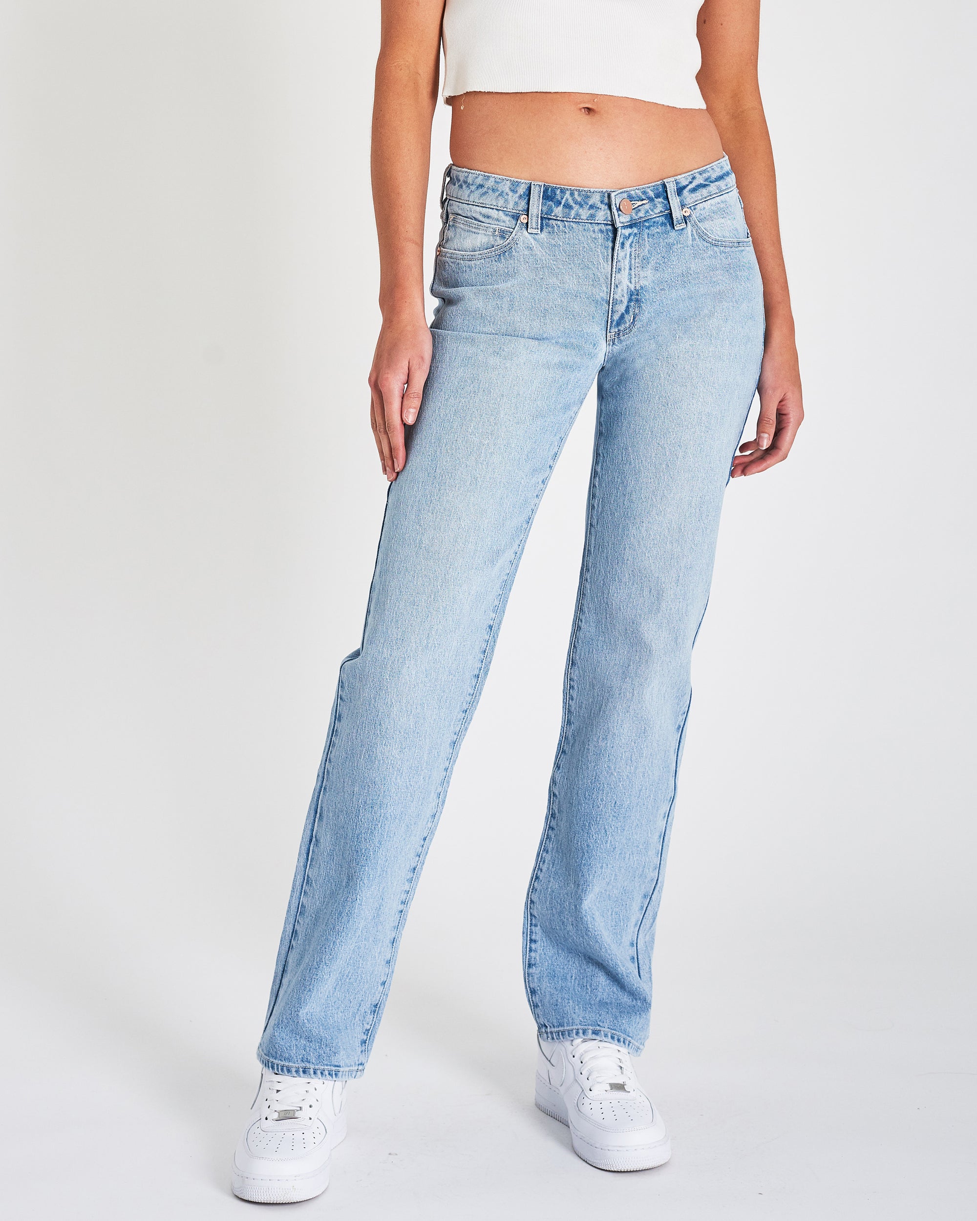 99 Low Straight - Gina