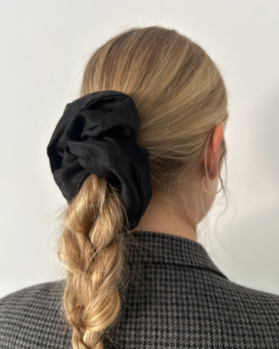 The Big Scrunchie - Black