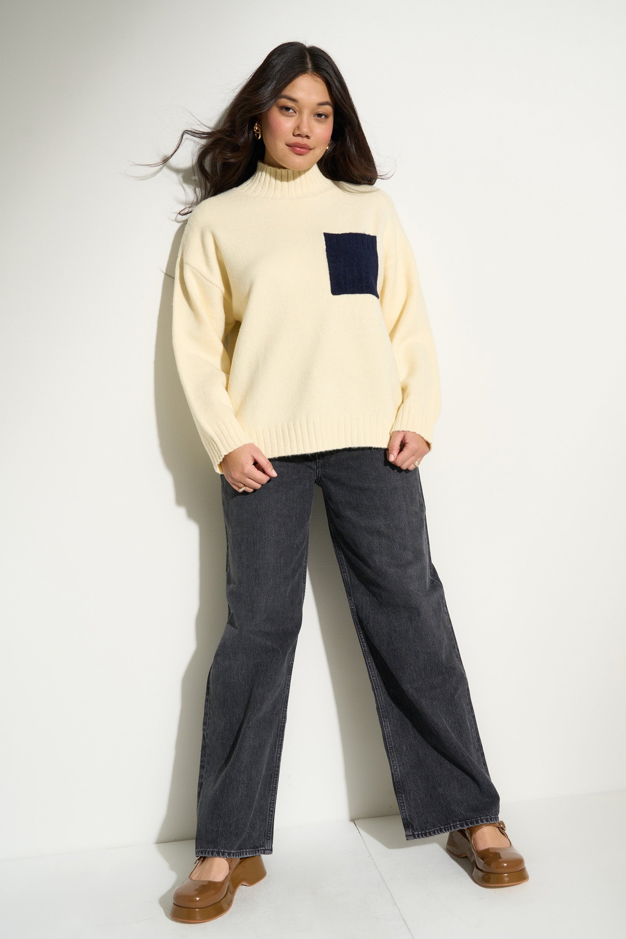 Bradley Oversized Turtleneck - Creme