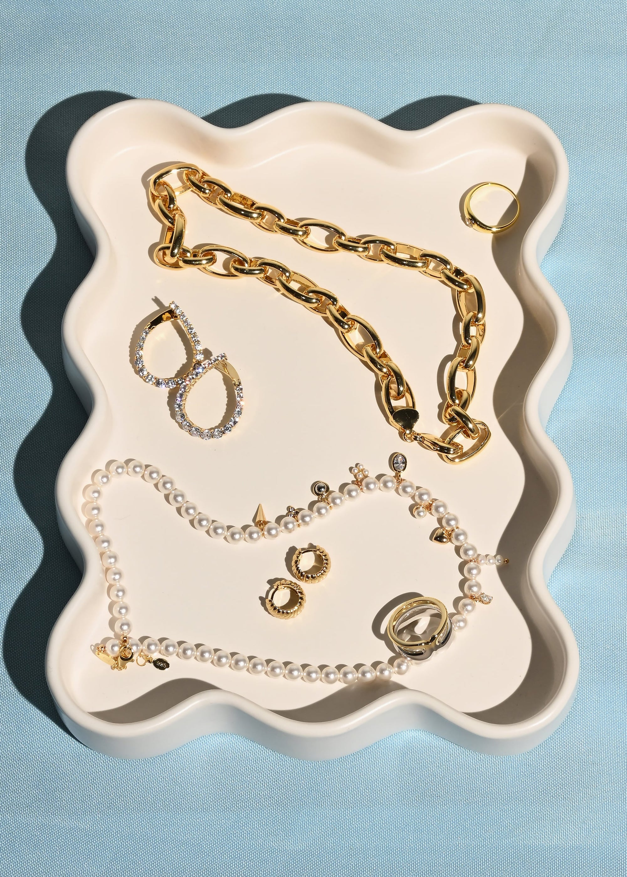 Pave Twist Hoop, Gold