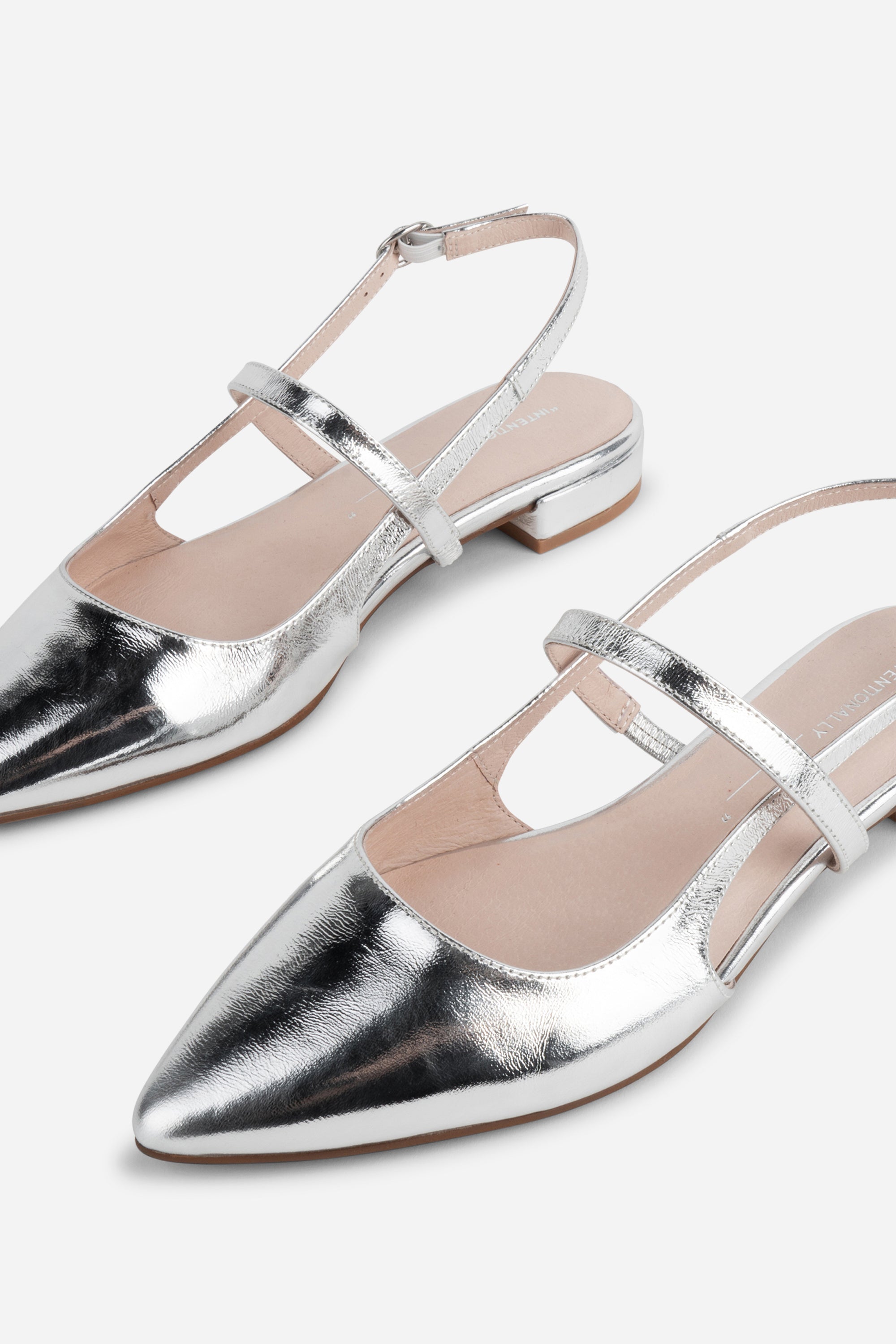 Felix Slingback Flat