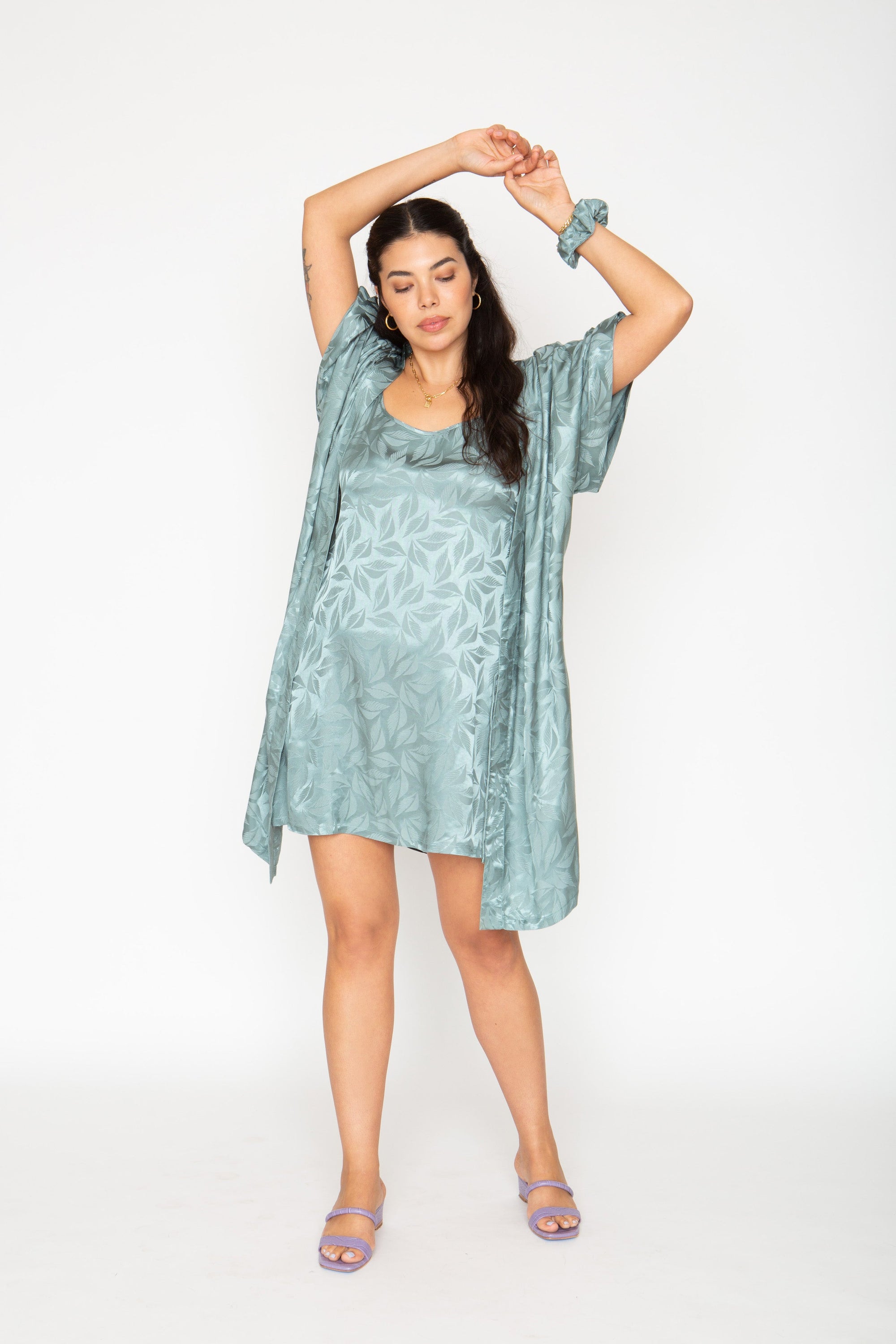 The Short Robe - Sea Foam Palm