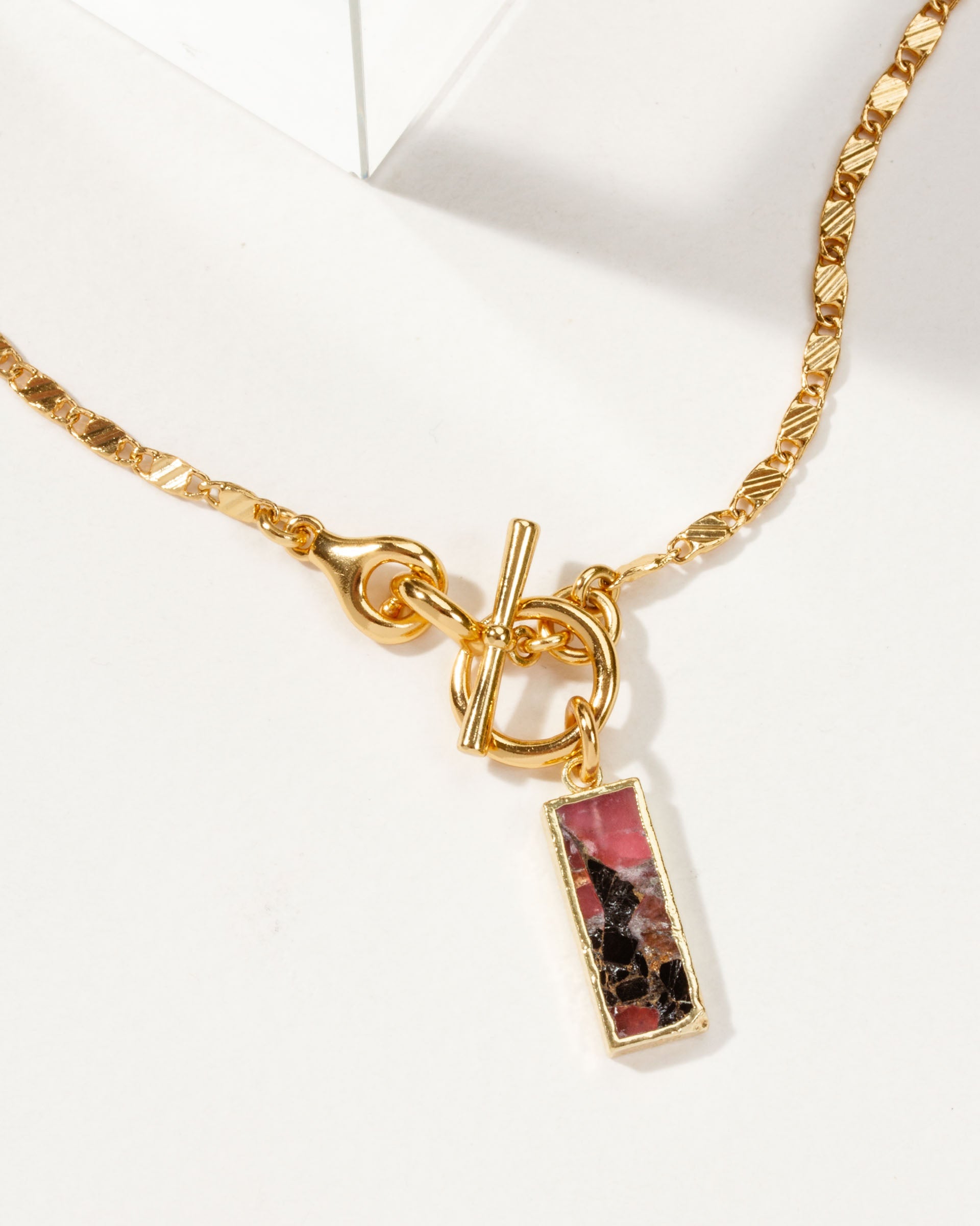 Hookup Toggle Necklace