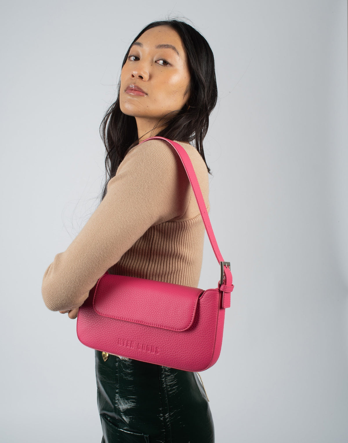 Hyer Goods - Luxe Buckle Bag - Fuschia -