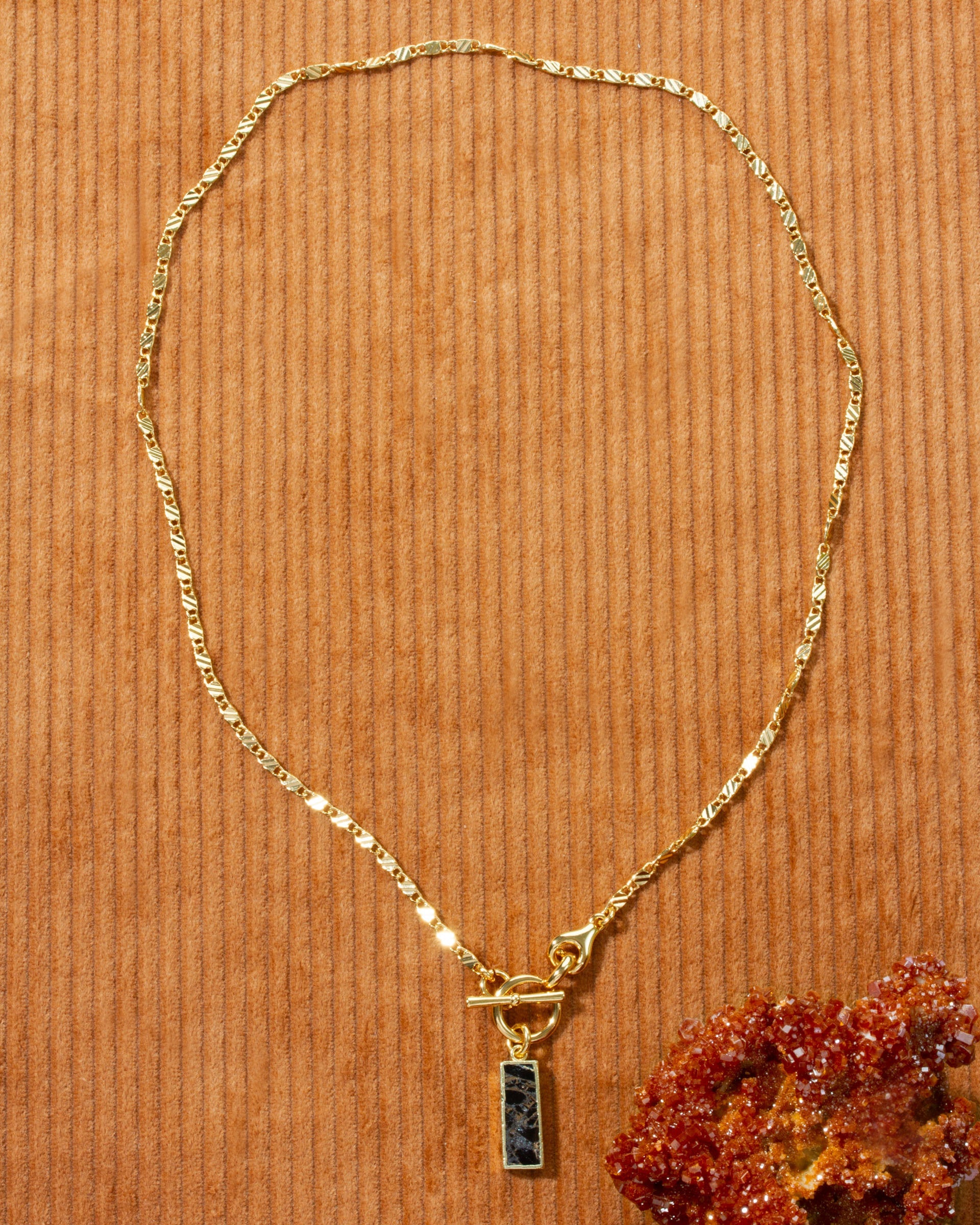 Hookup Toggle Necklace
