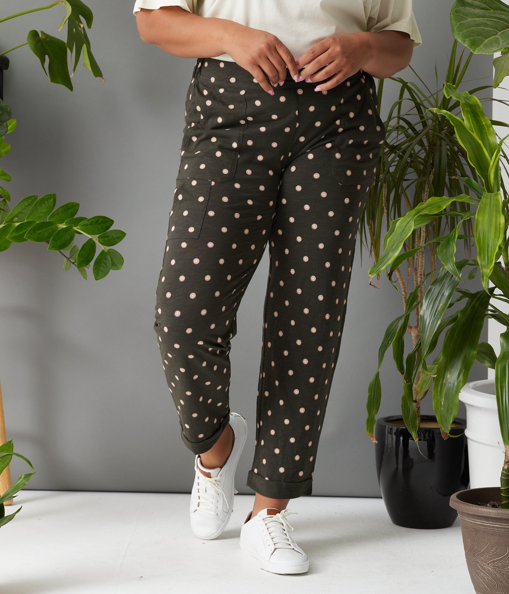 Known Supply - Nolan Pant - Washed Black Dots -