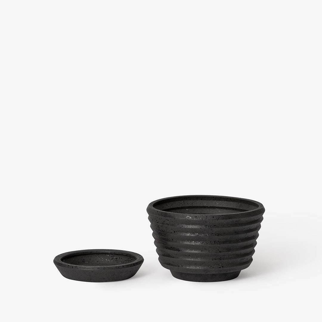 Racine Planter - Carbon