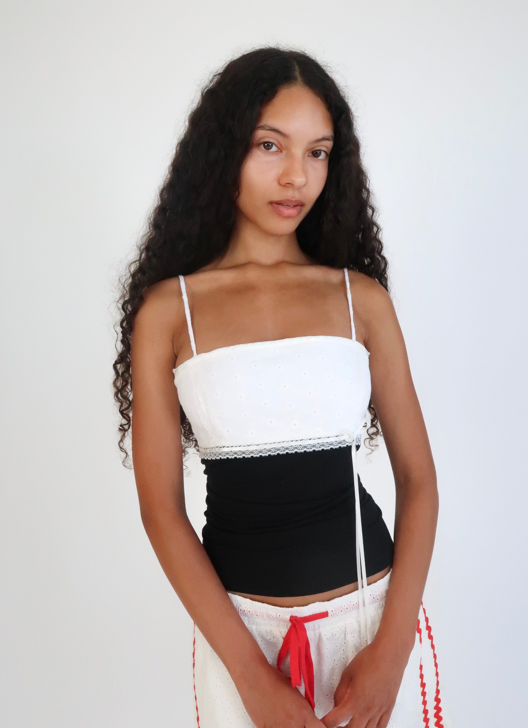 Victoria Top - Black/White