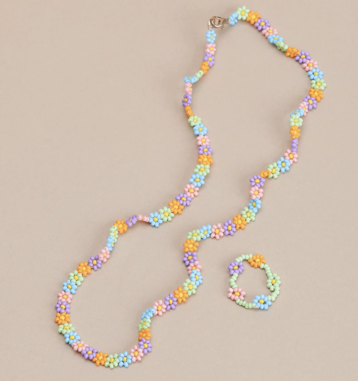 【VINTAGE HOLLYWOOD】Flutter Daisy Beads Necklace_2478NE073M Vintage Hollywood] Flutter Daisy Necklace (2 colors