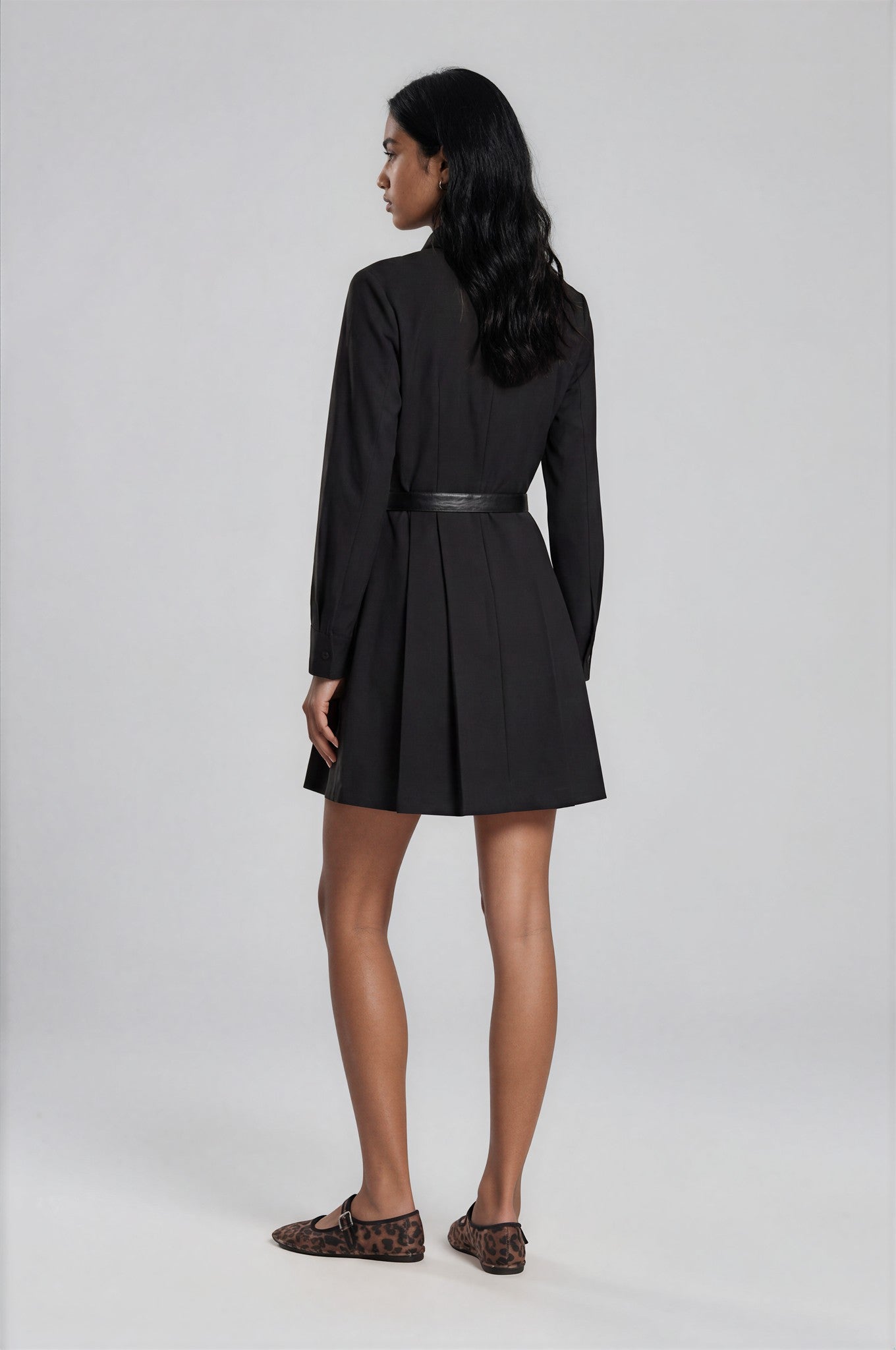 & other stories black shirt dress Erin long sleeves wedding gown with sleeves lace LPA GIULIA 迷你洋裝於Black & Color:07 Green
