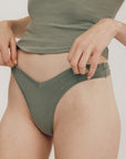 Organic Basics - Flex Thong 3-pack - Black / Off White / Seaweed -