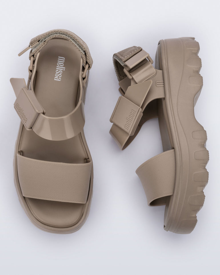 Kick Off Sandal - Beige