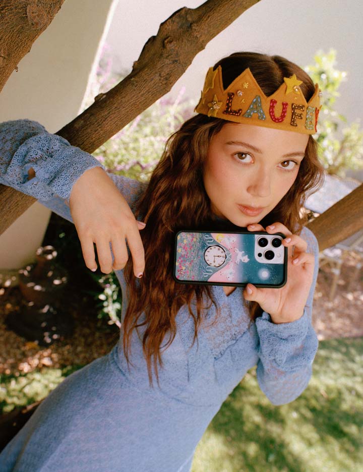Lifestyle Image 02 Laufey iPhone Case