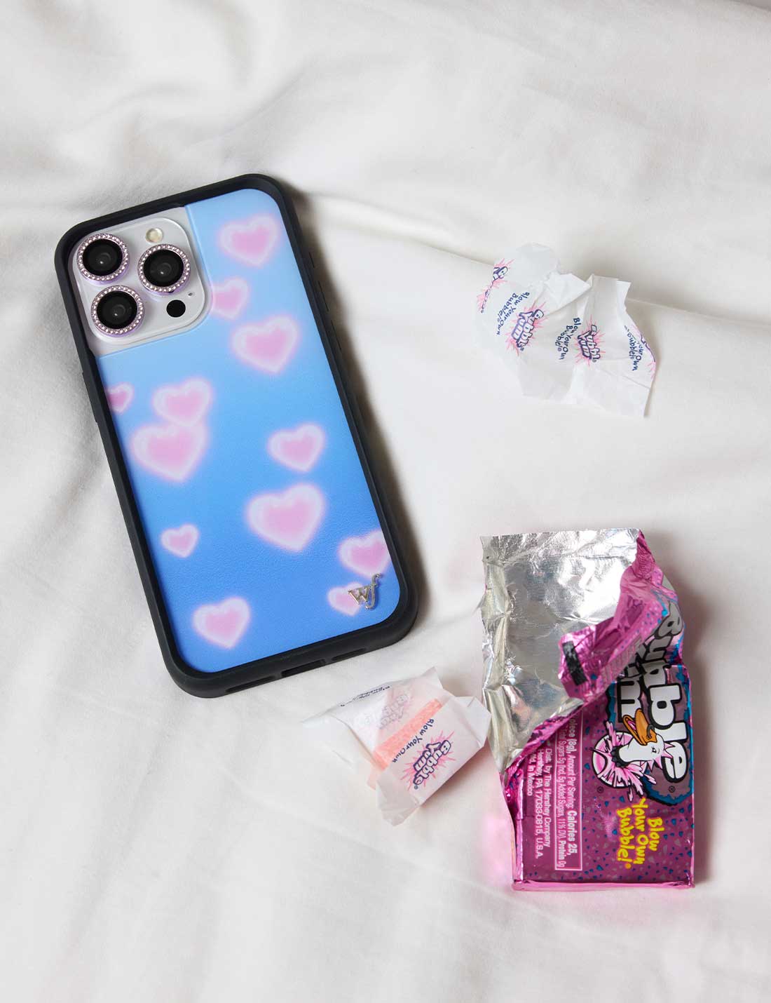 Supporting Image 03 Dreamy Hearts iPhone Case
