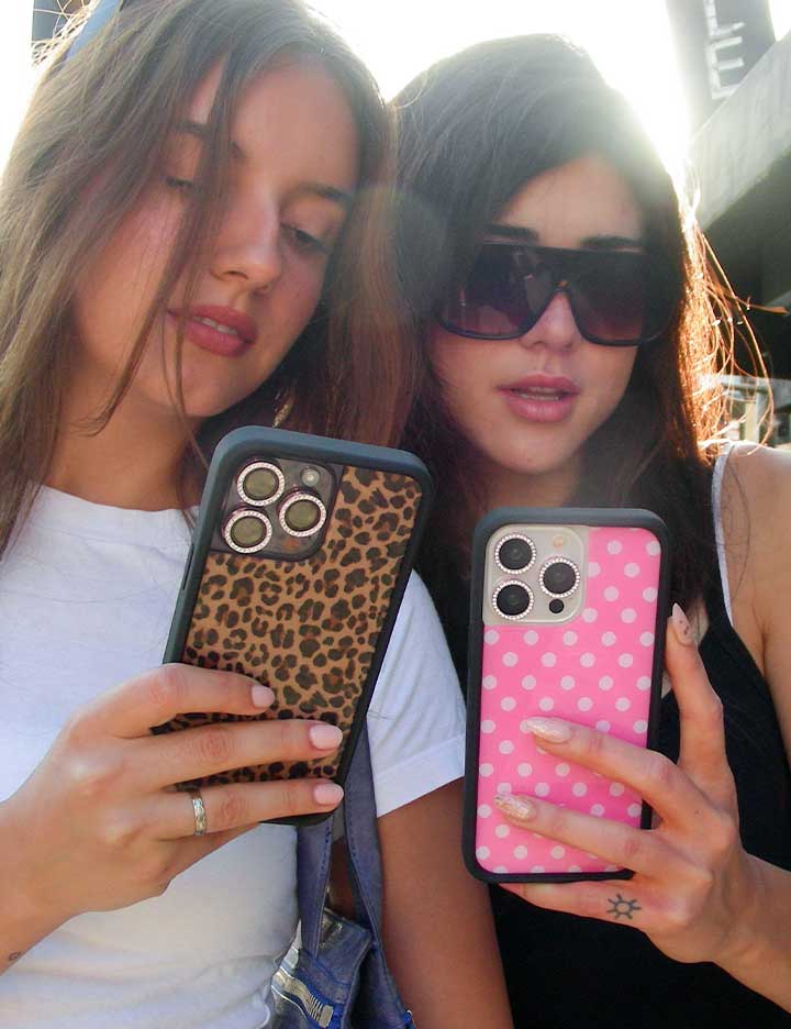 Supporting Image 03 Pink Polka Dot iPhone Case