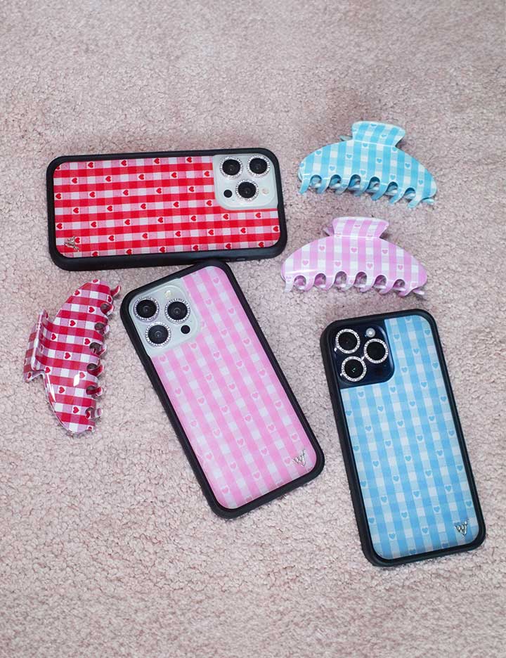 Supporting Image 06 Pink Gingham Hearts iPhone Case