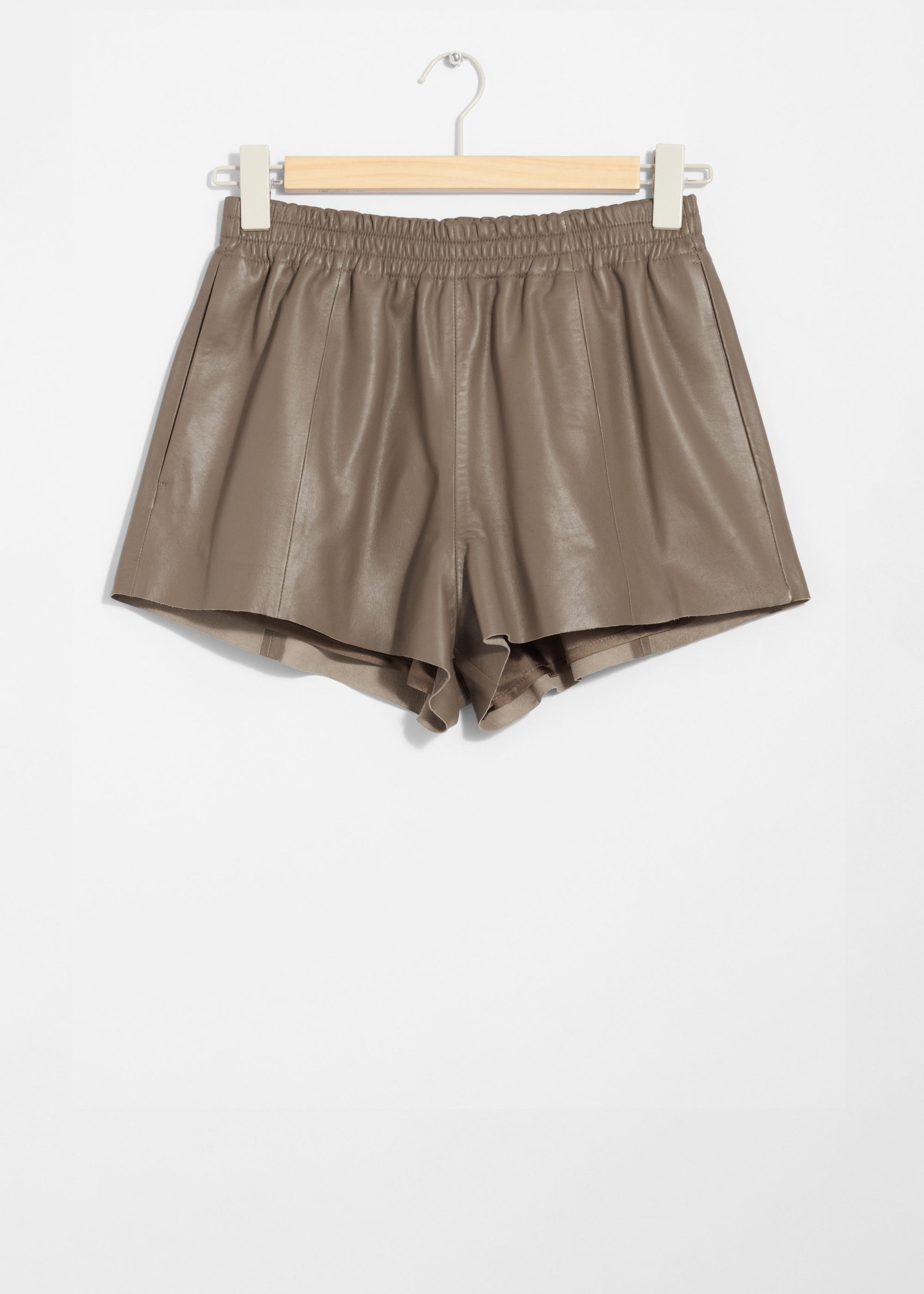 & Other Stories - Cleore Leather Shorts - Beige -
