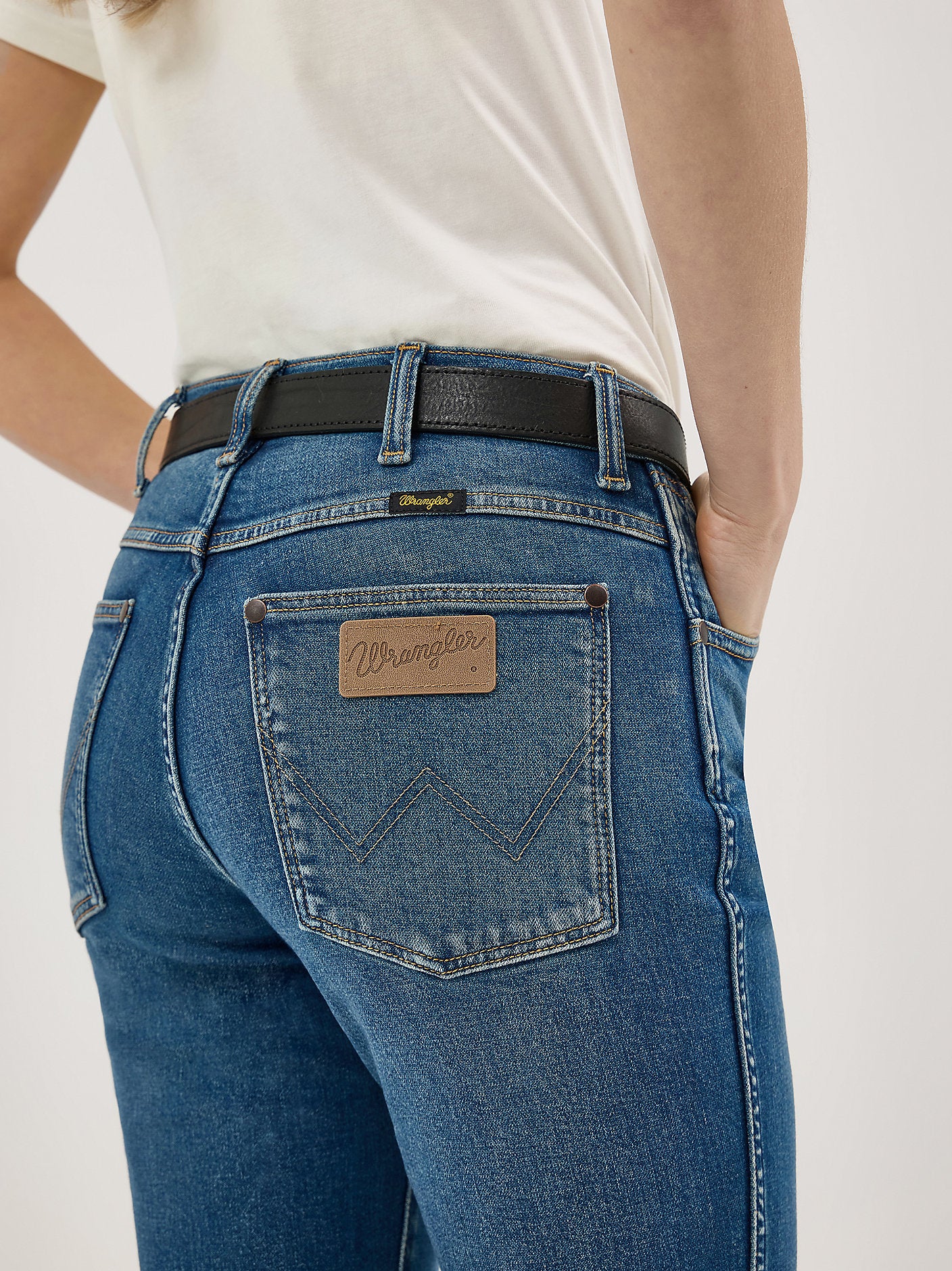 Wrangler - Wrancher Bootleg Jean - Courtroom Cool -