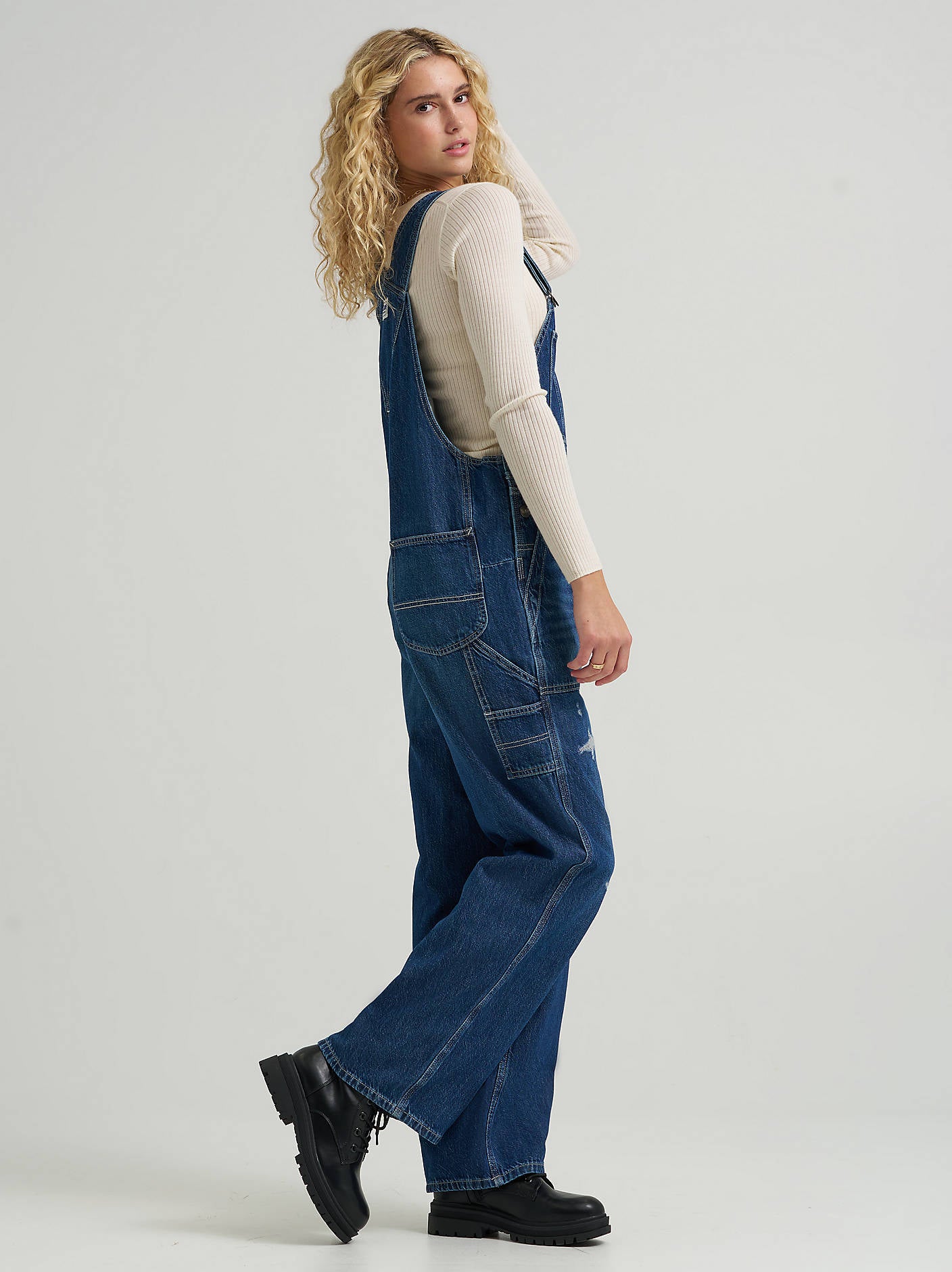 Lee - Relaxed Overall in Blue Theory DX -
