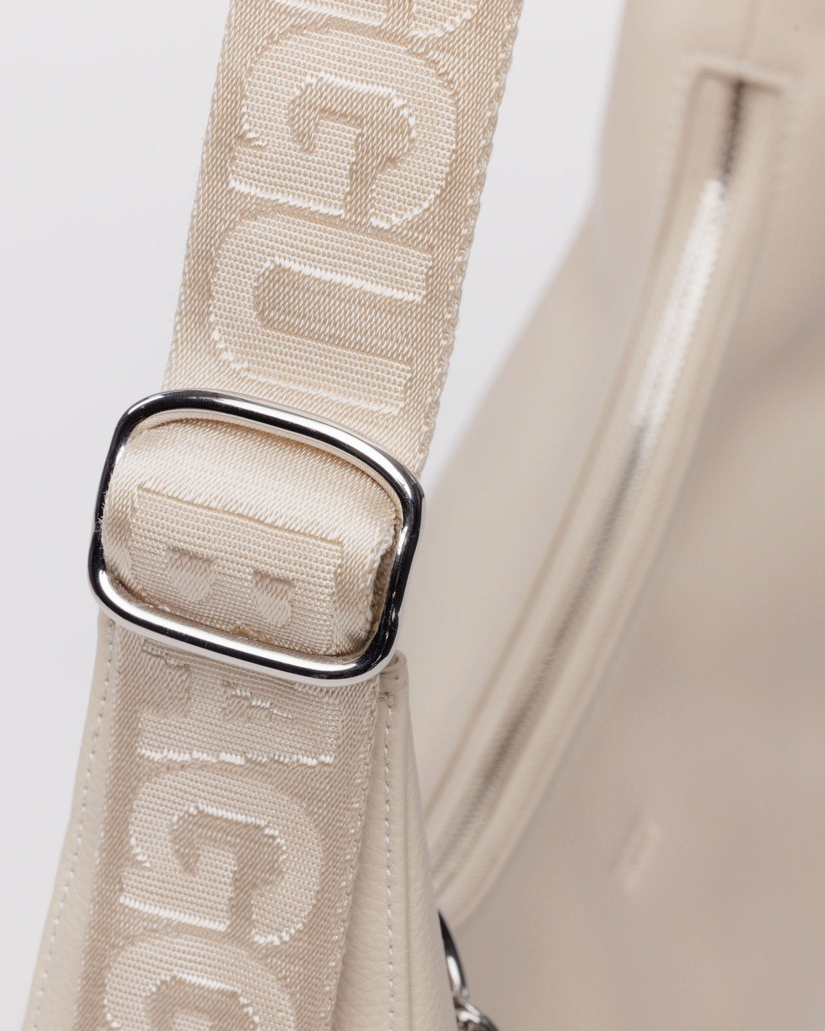 Baggu - Medium Recycled Leather Crescent Bag - Stone -