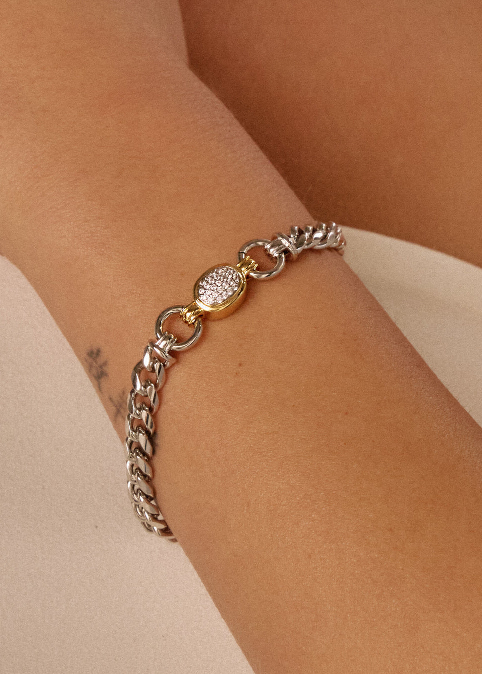 Luv Aj - The Pave Oval Link Bracelet -