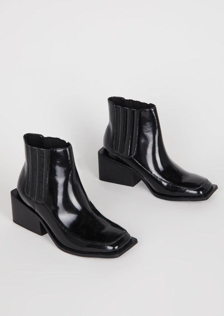 Upside Ankle Boot - Black - offe market