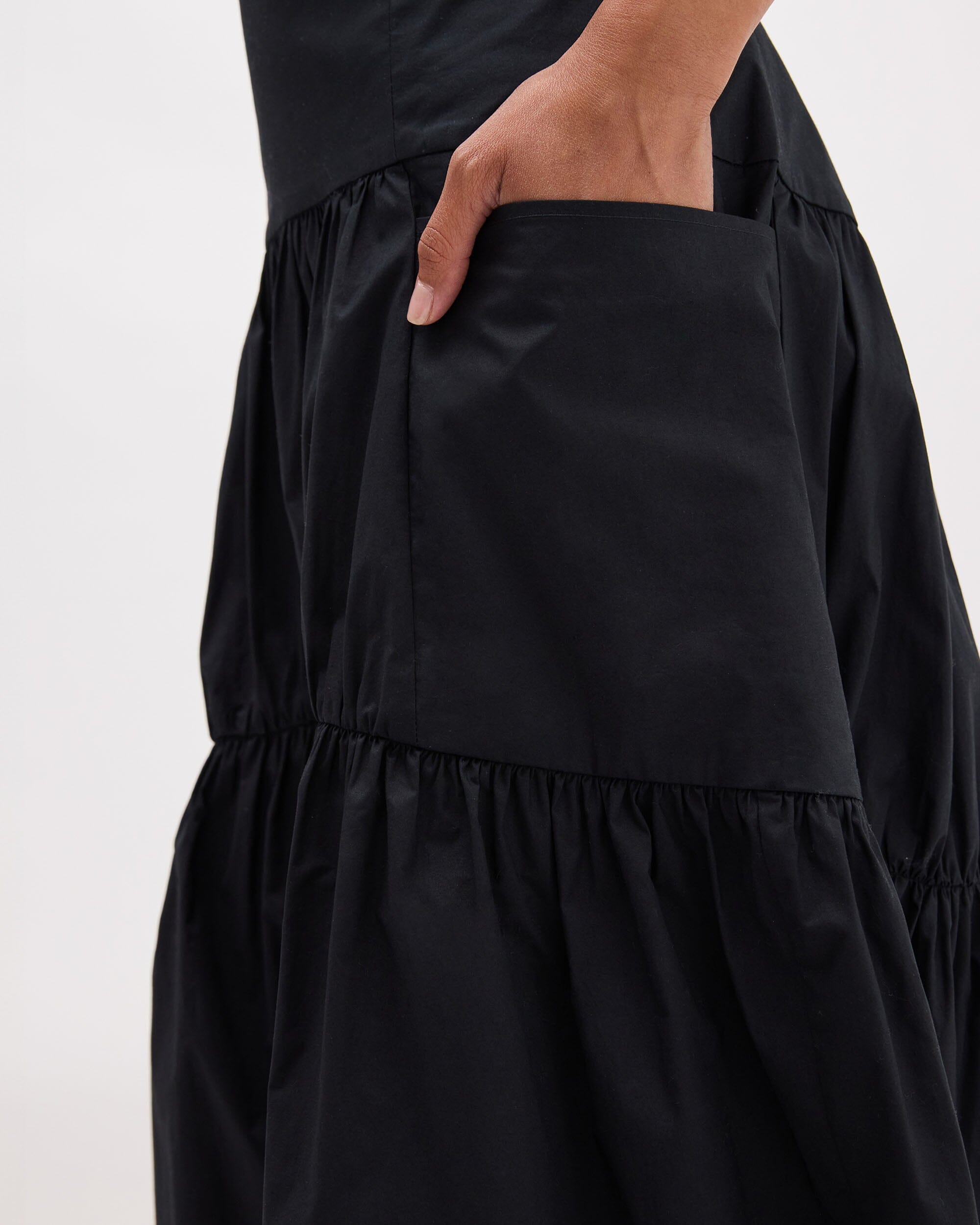 Andie Swim - Womens Stevie Tiered Maxi Skirt - Cotton Poplin - Black -