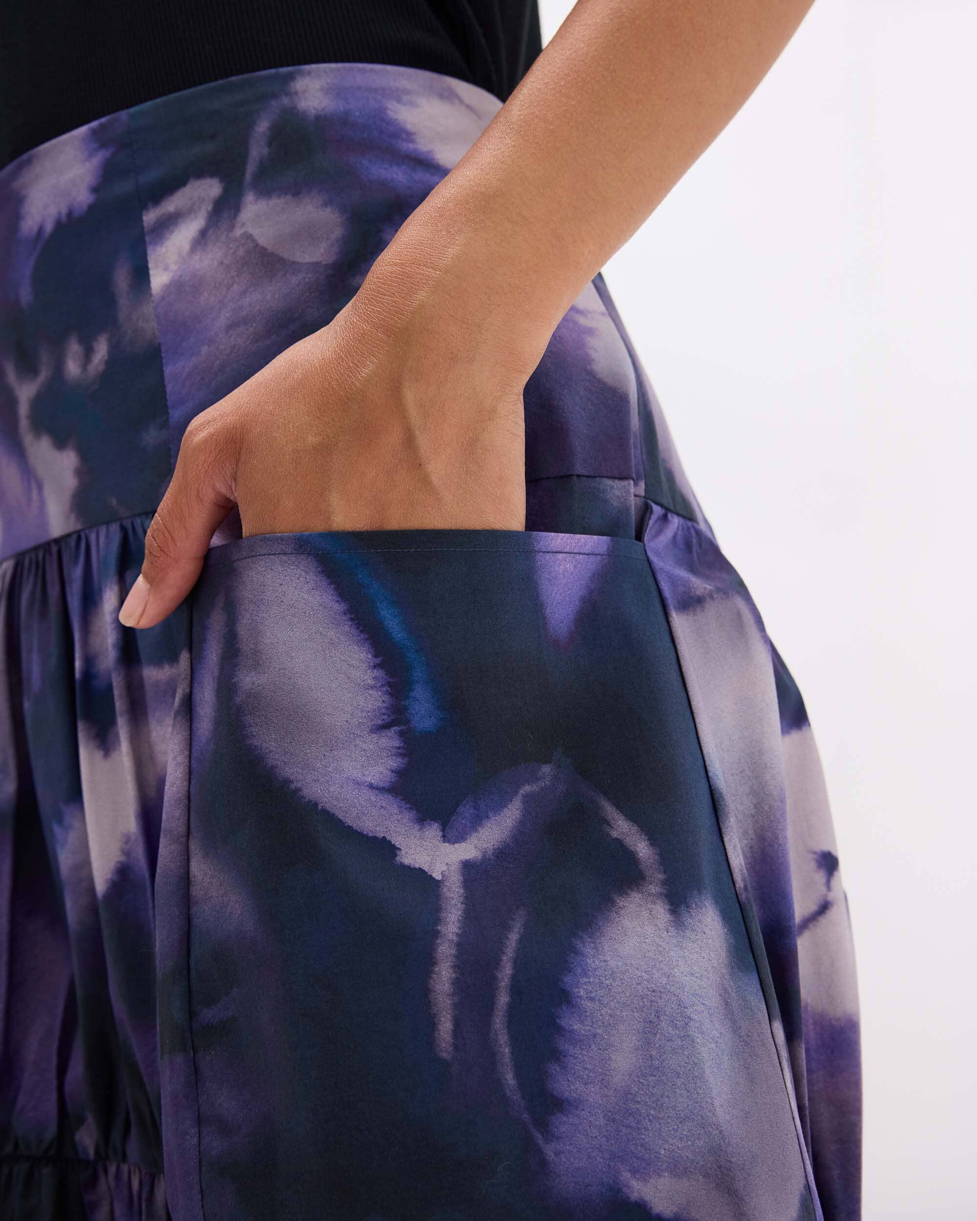Andie Swim - Womens Stevie Tiered Maxi Skirt - Cotton Poplin - Purple Ghost Floral -