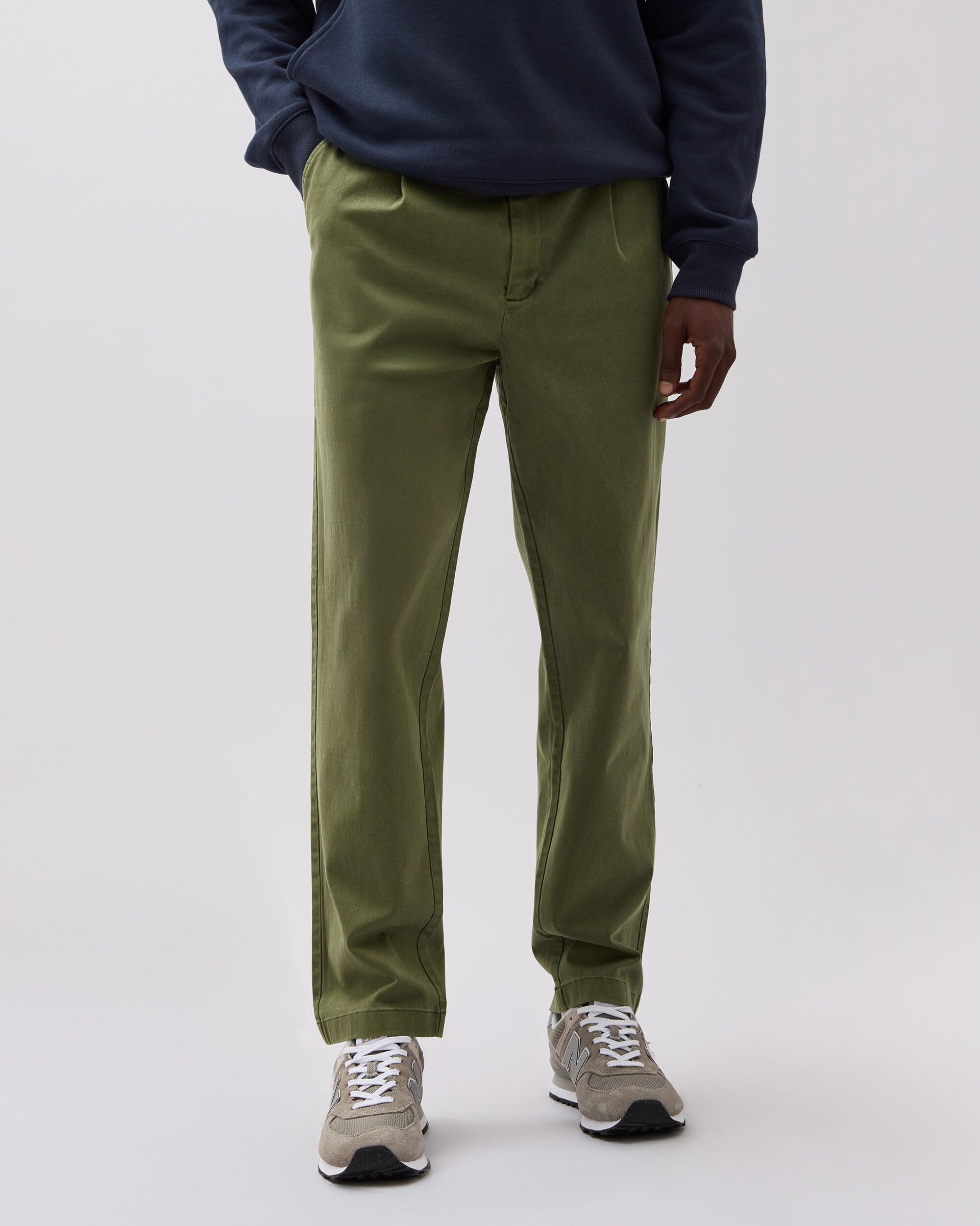 Andie Swim - Mens Pleated Lightweight Chino - Stretch Cotton Twill - Cypress -