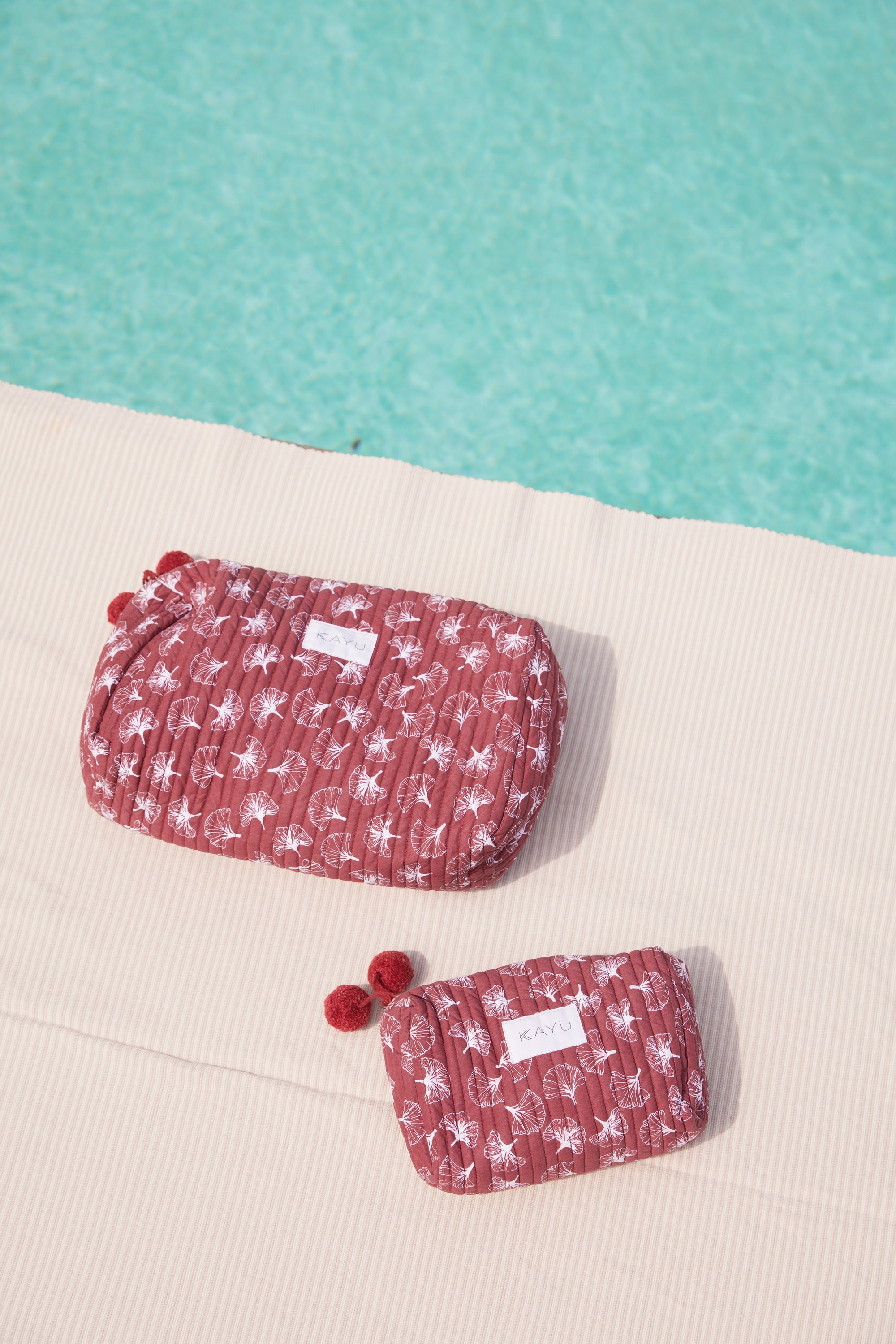 Kayu - Mini Clover Travel Case Bag -