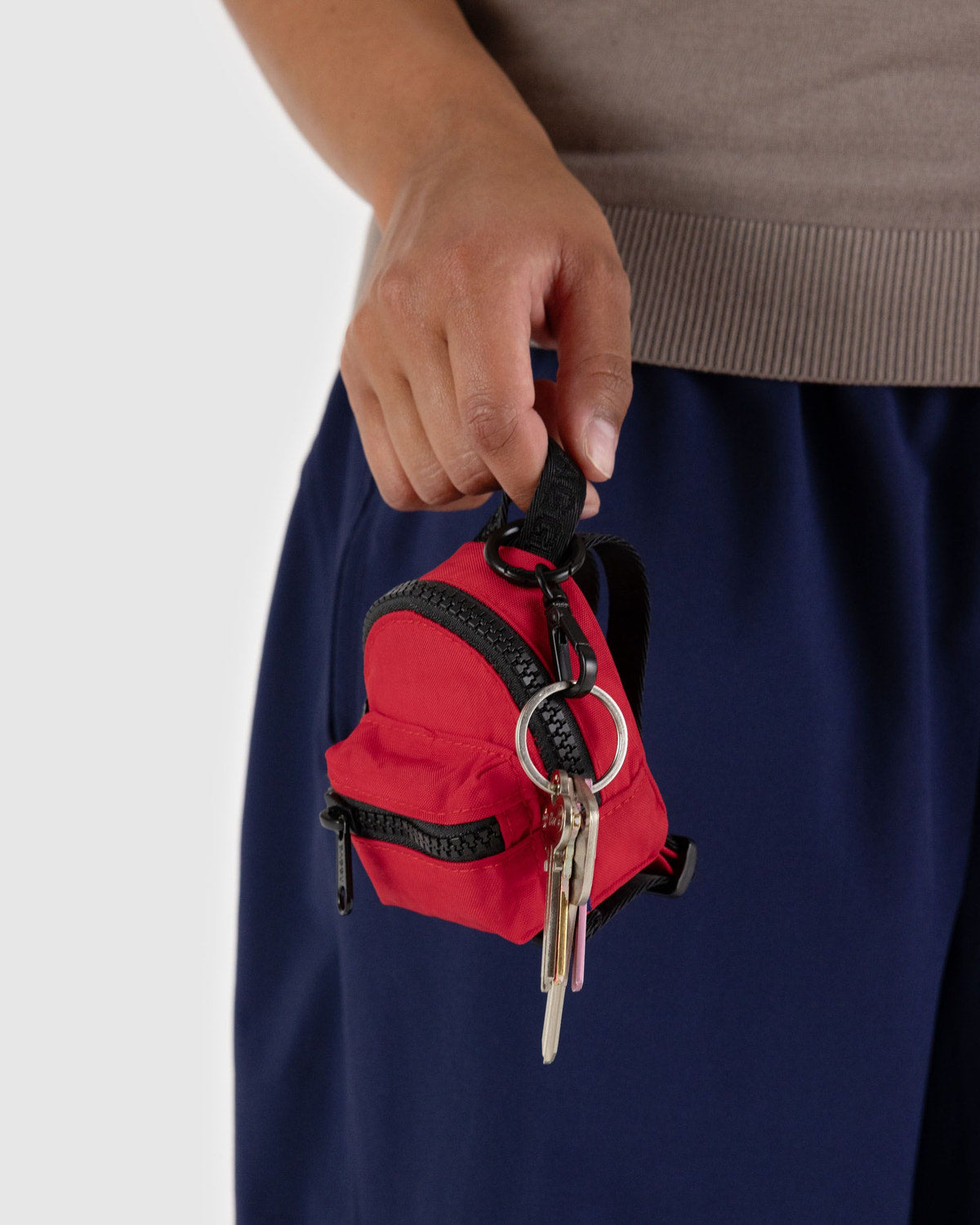 Baggu - Backpack Charm - Candy Apple -