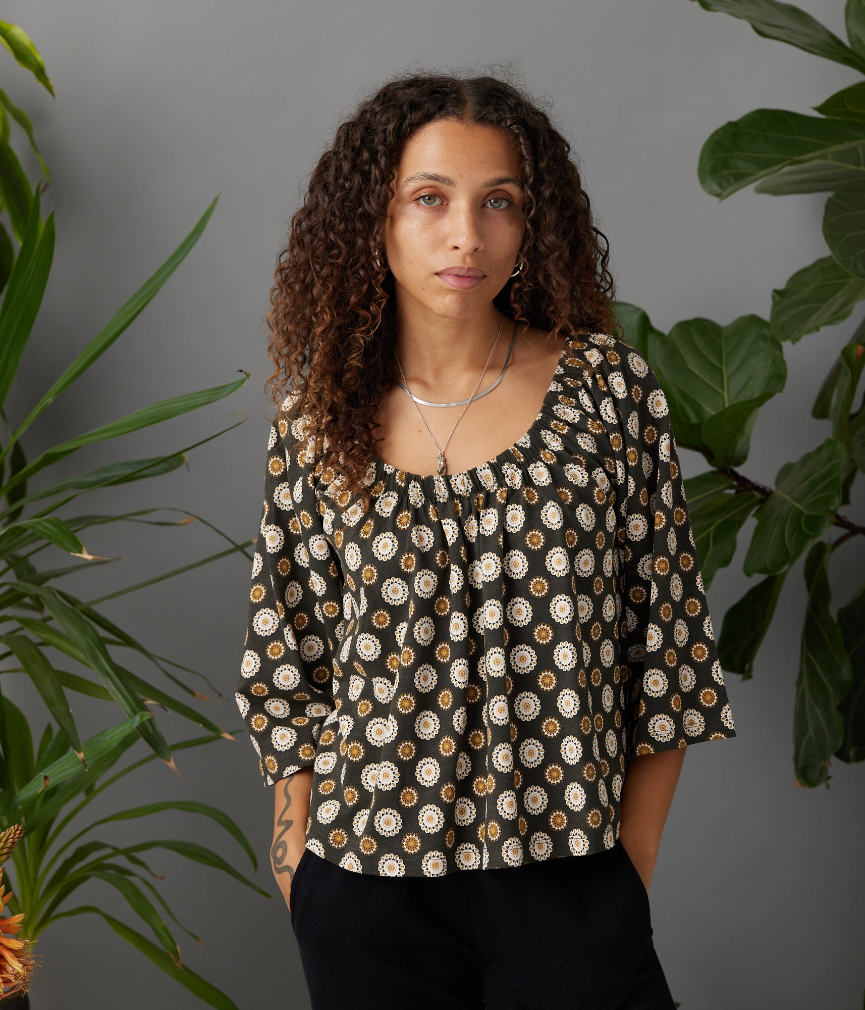 Known Supply - Alma Top - Washed Black Retro -