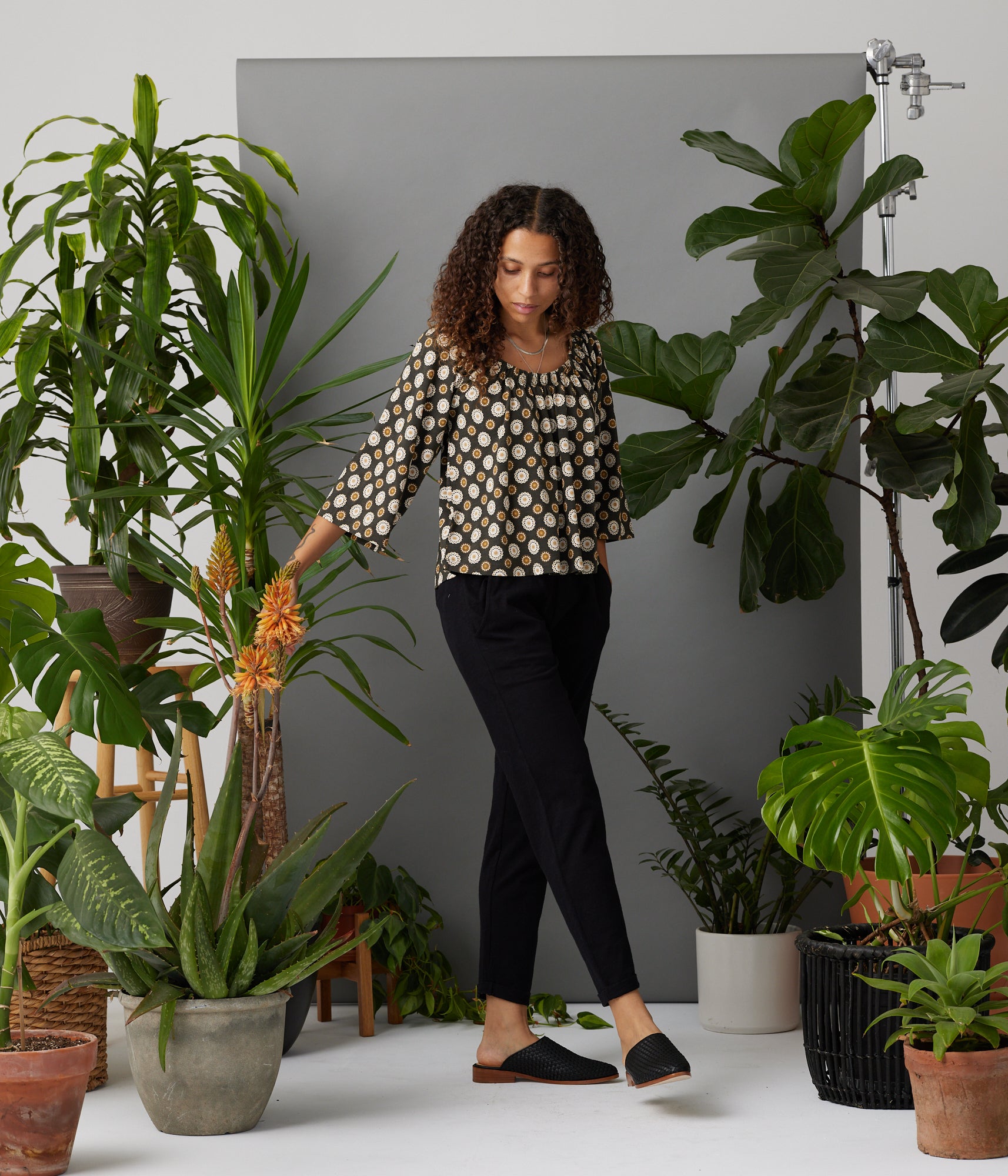 Known Supply - Alma Top - Washed Black Retro -