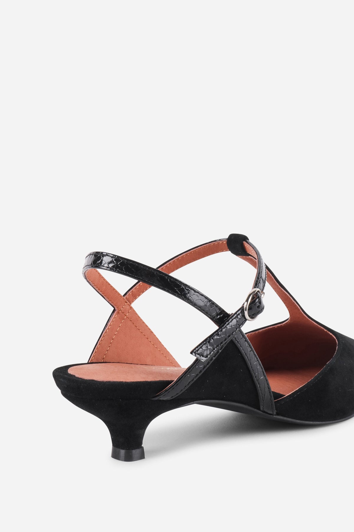 Intentionally Blank - Bbgirl Kitten Heel Pump -