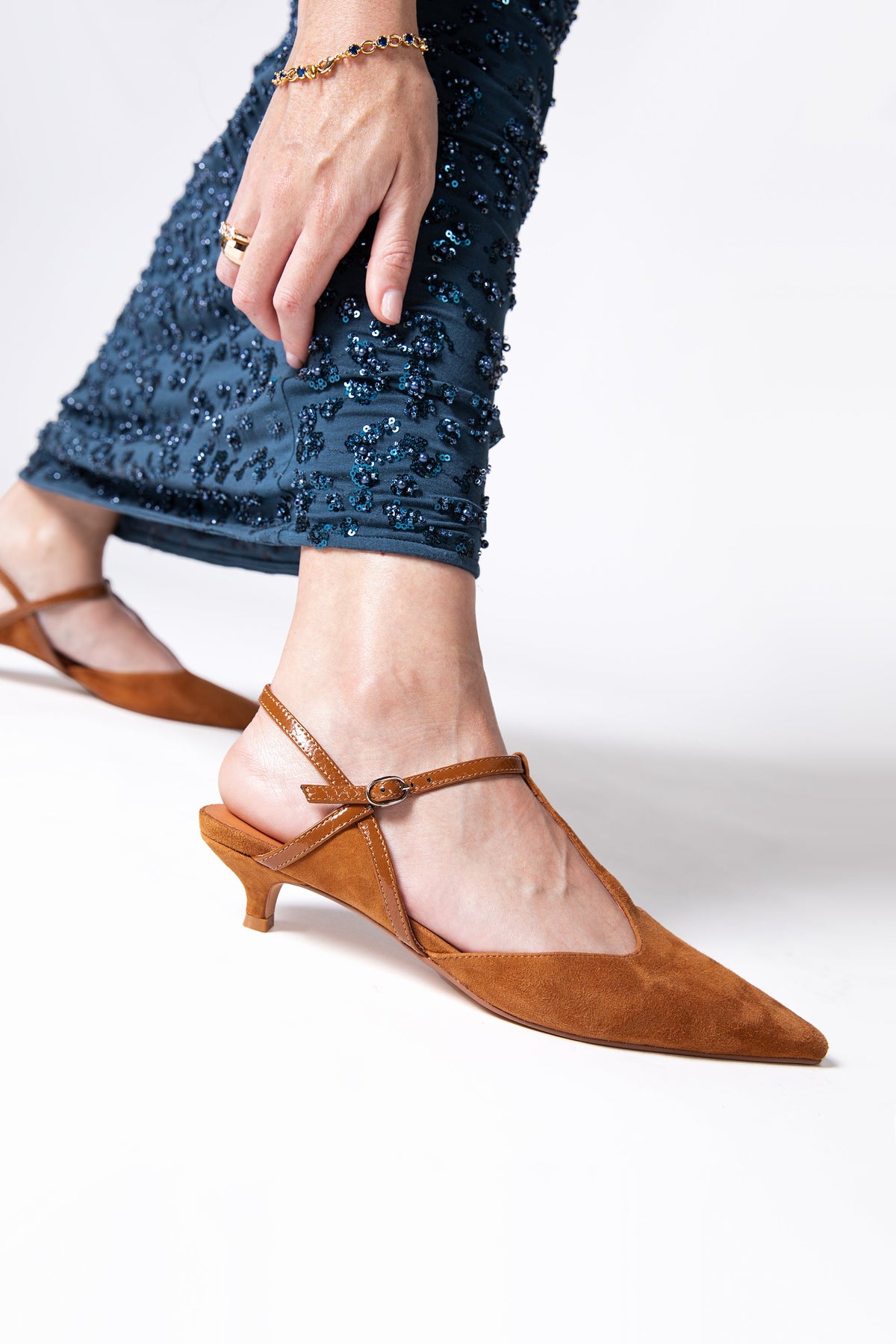 Intentionally Blank - Bbgirl Kitten Heel Pump -