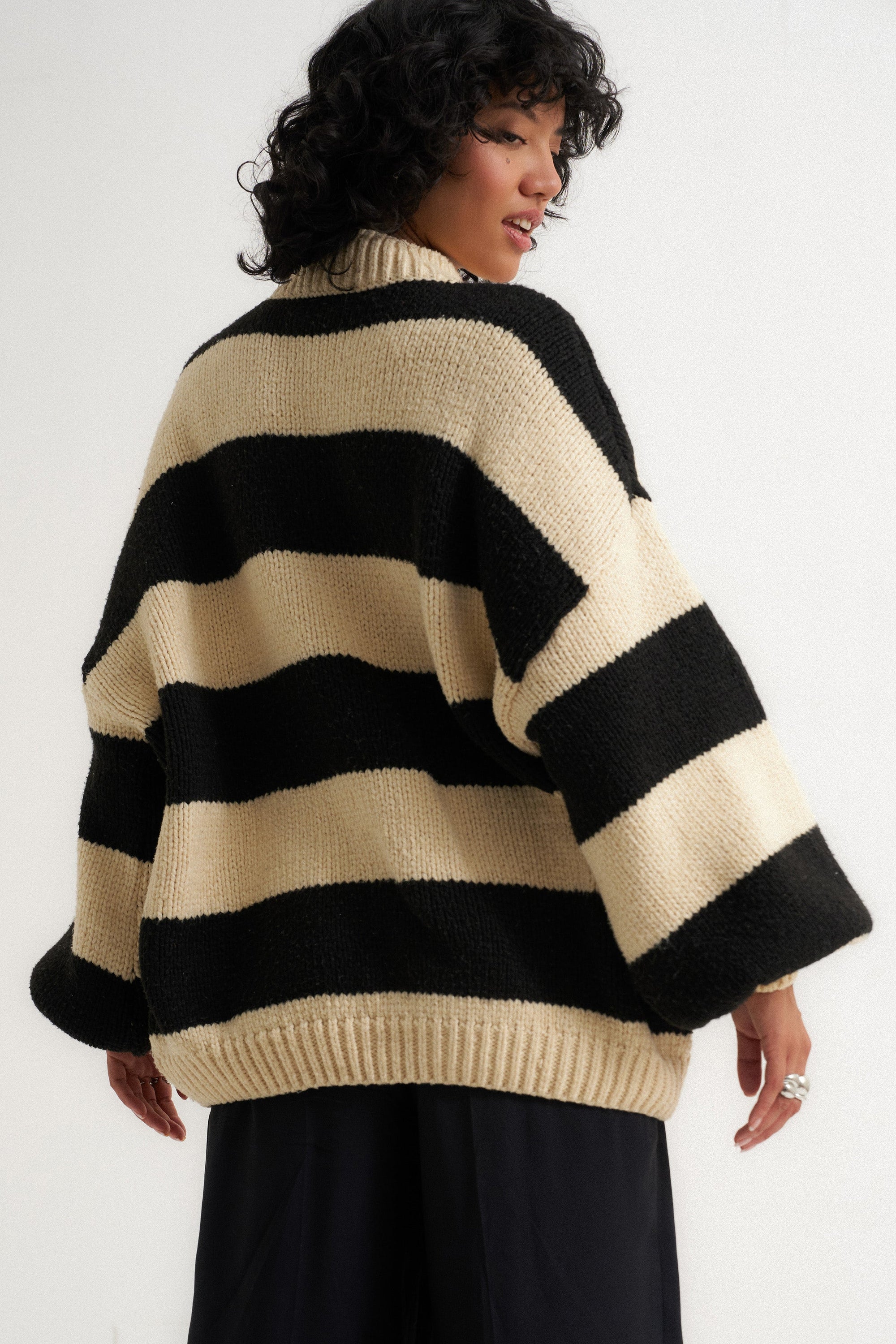 Callahan Knitwear - Bellamy Pullover - Black Stripe -