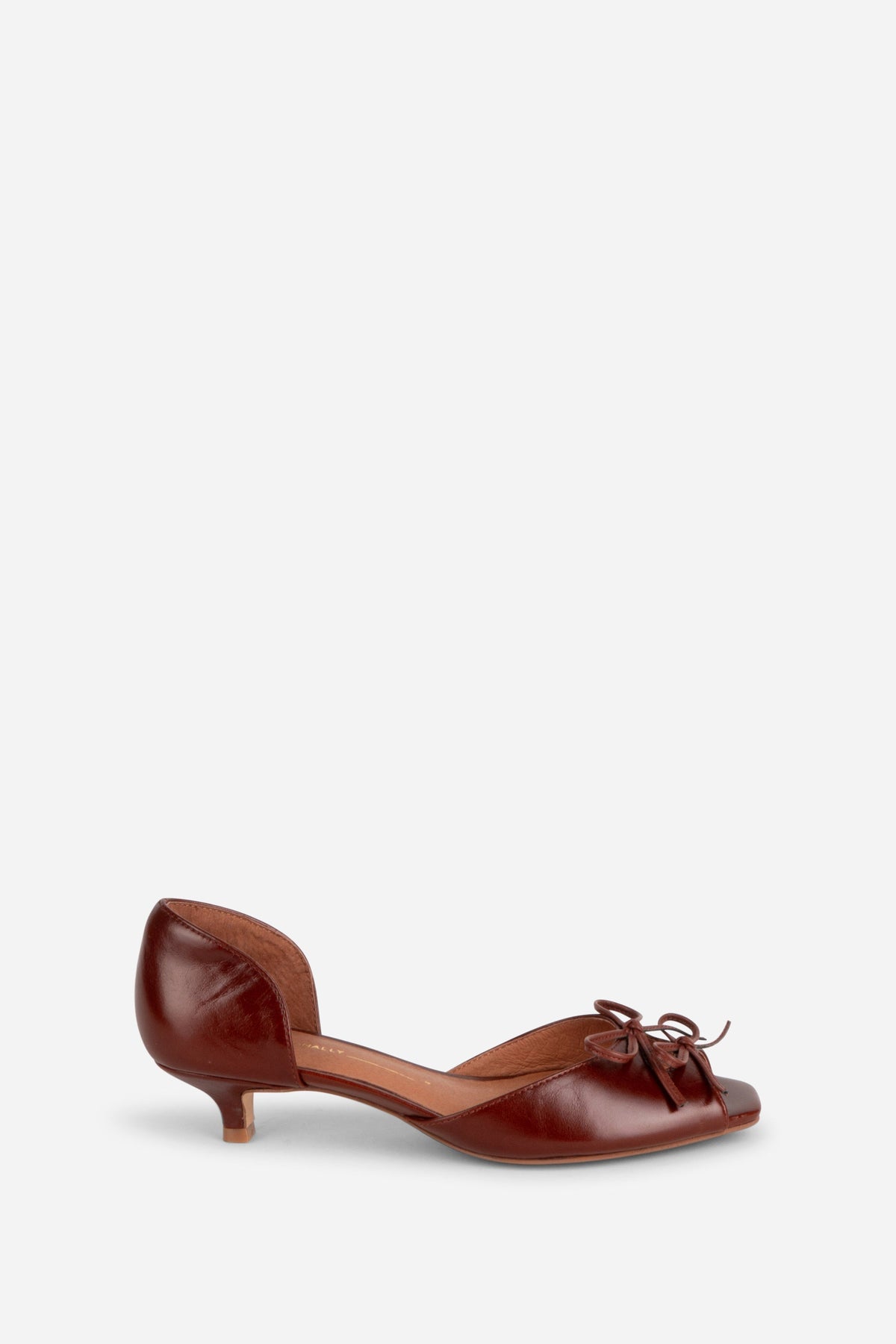 Intentionally Blank - Carol Peep Toe Kitten Heel -