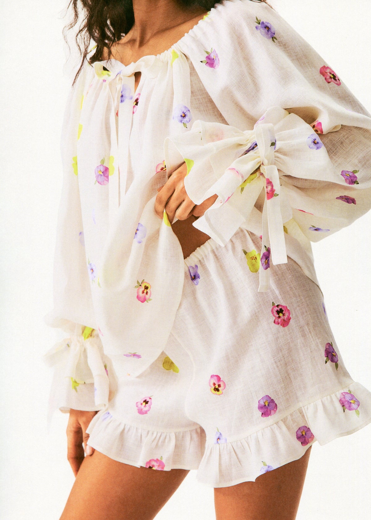 Sleeper - Puff Linen Lounge Shorts with Headscarf - Pansies -