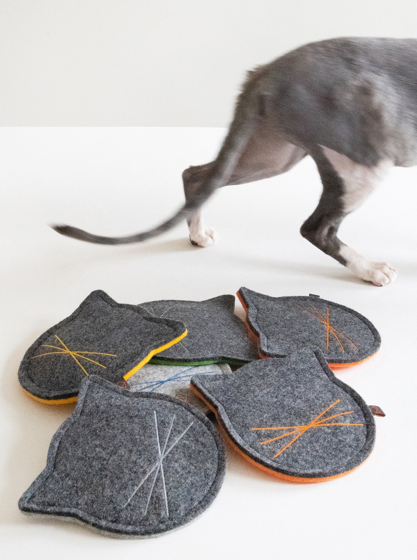 MODERNBEAST - City Cat - Catnip Toy -