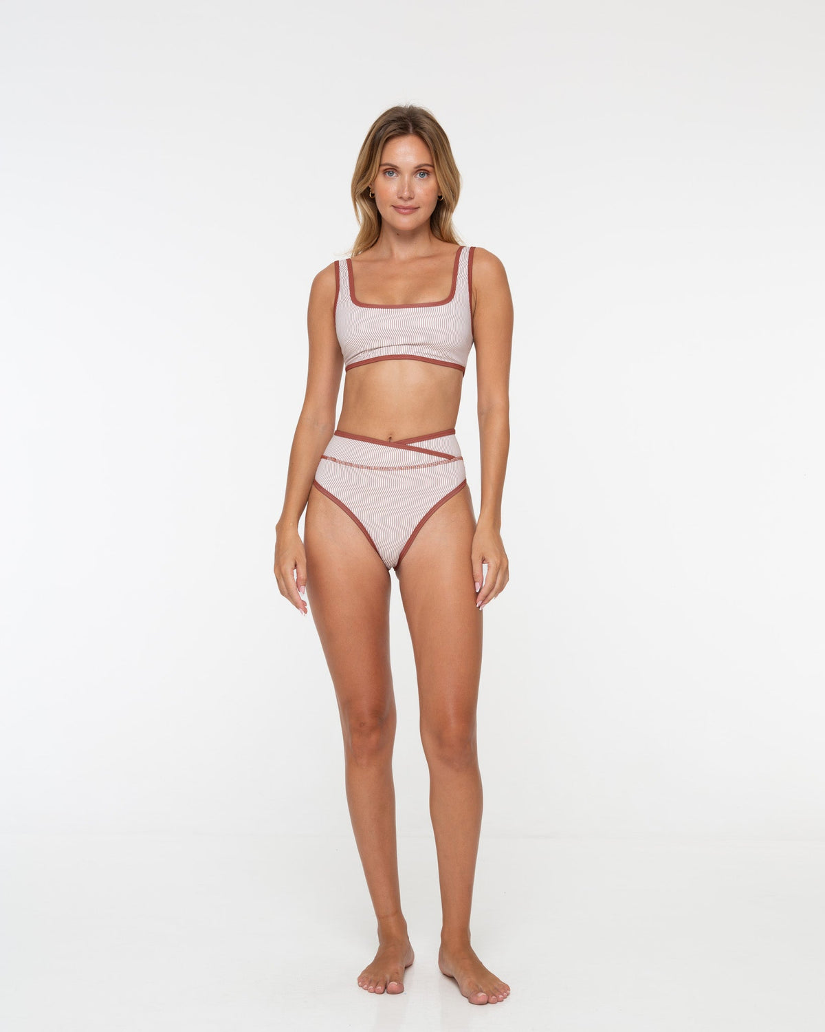 Noserider Surf Club - Noserider Surf Bikini Top in Banda Lines -