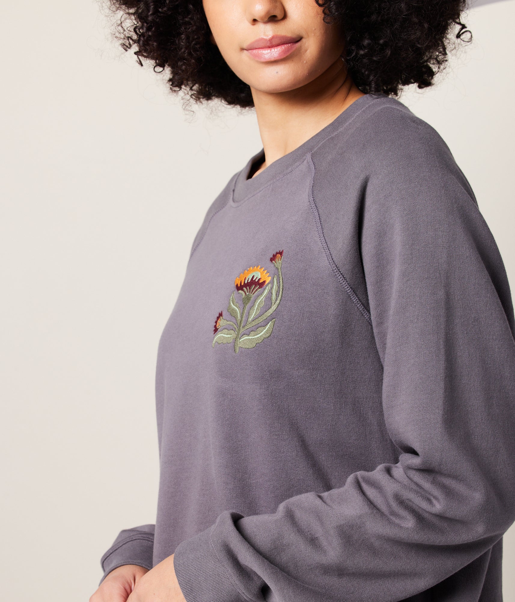 Known Supply - Flower Pullover - Charcoal -