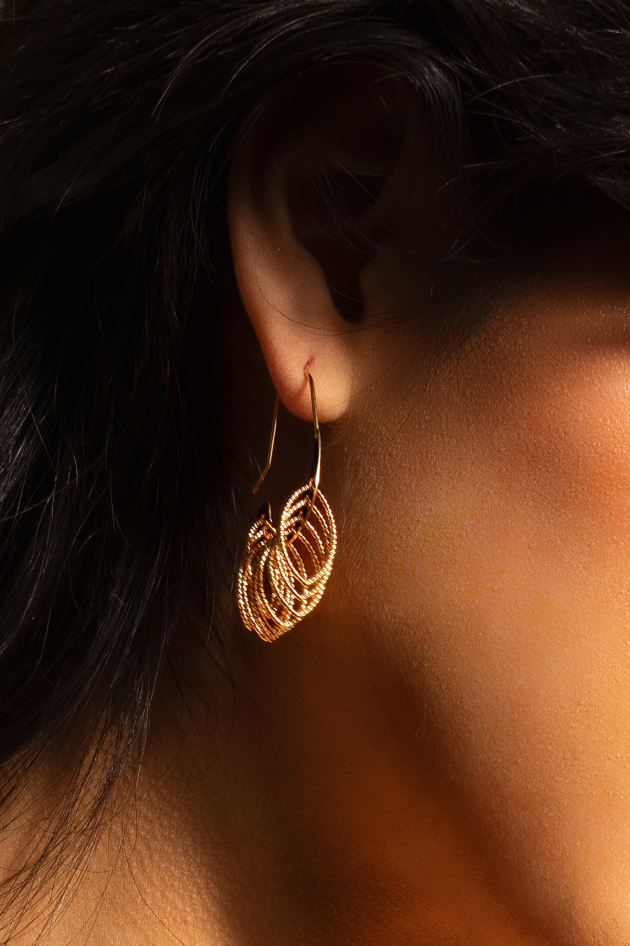 Peter + June - Fay Hoops - Gold -