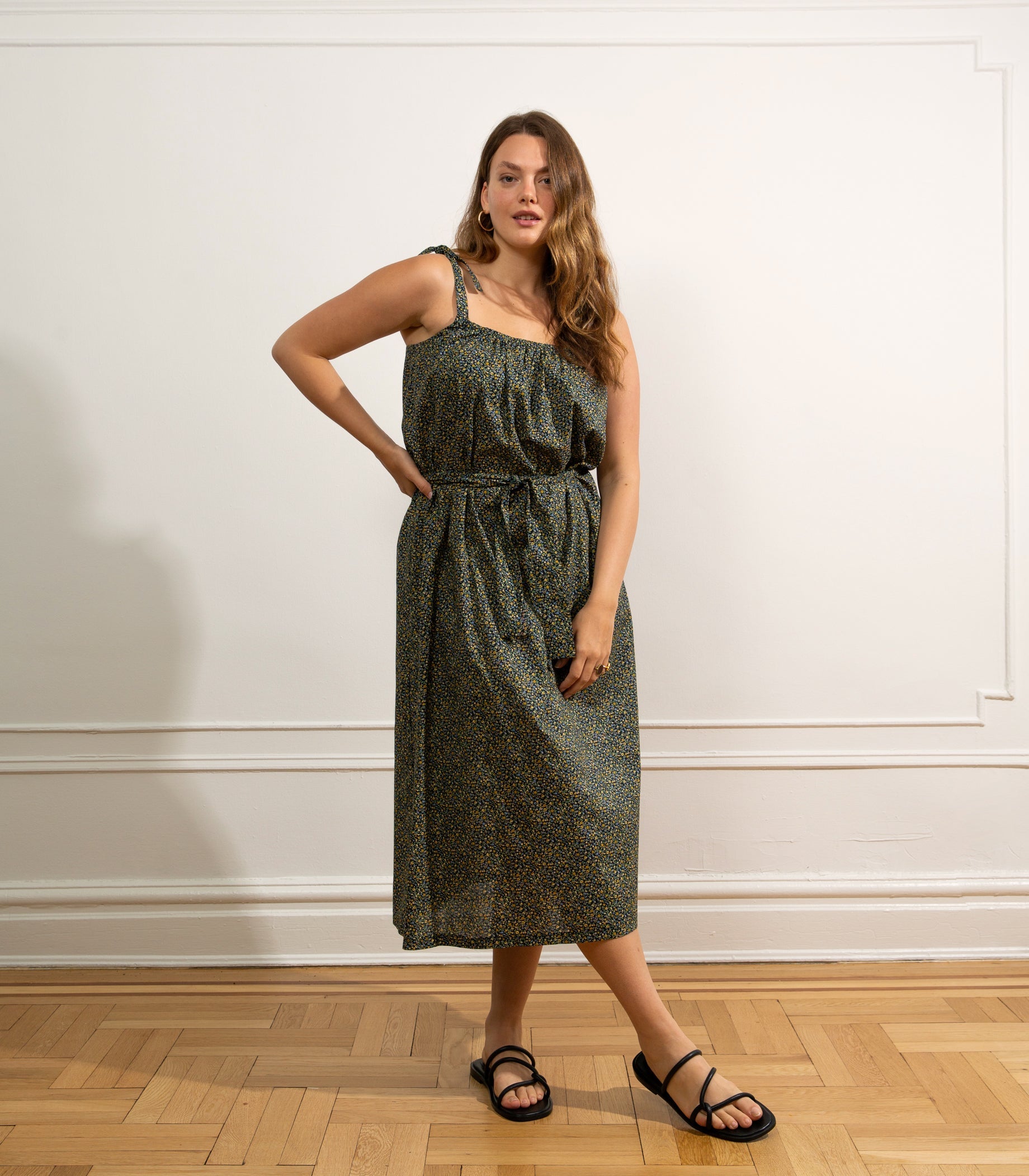 penelope midi dress Women's Penelope Cross Back Midi in Laguna | M | Ethical Essentials