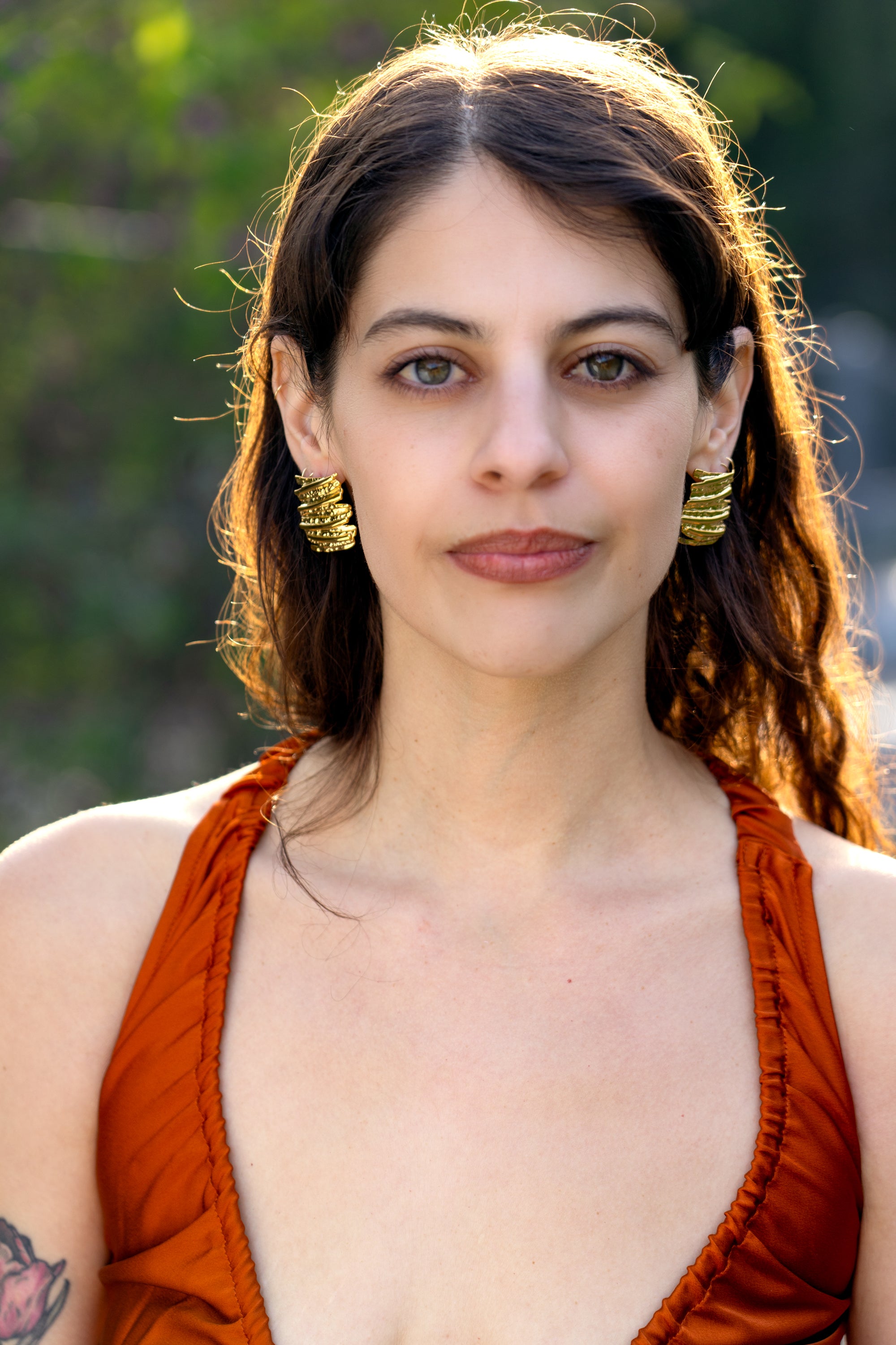 Peter + June - Goldie Studs - Gold -