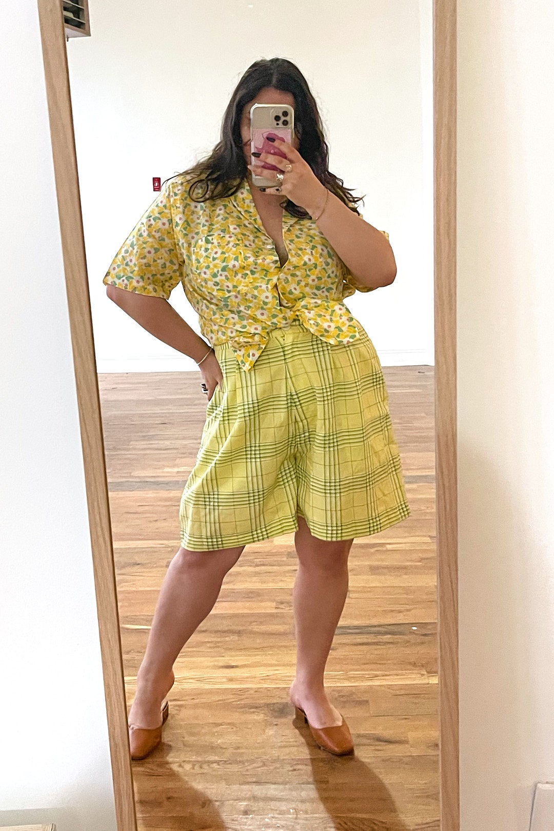 WRAY - Bermuda Shorts - Avocado Plaid -