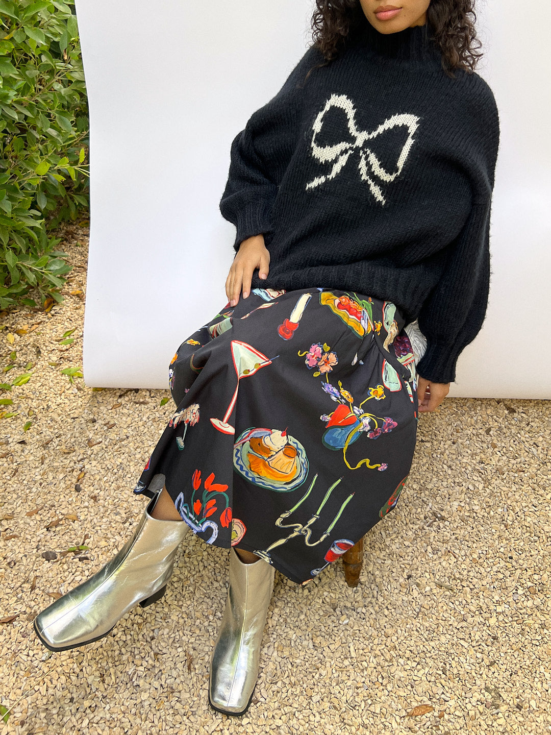 Lisa Says Gah - Cece Turtleneck - Ink Bow -